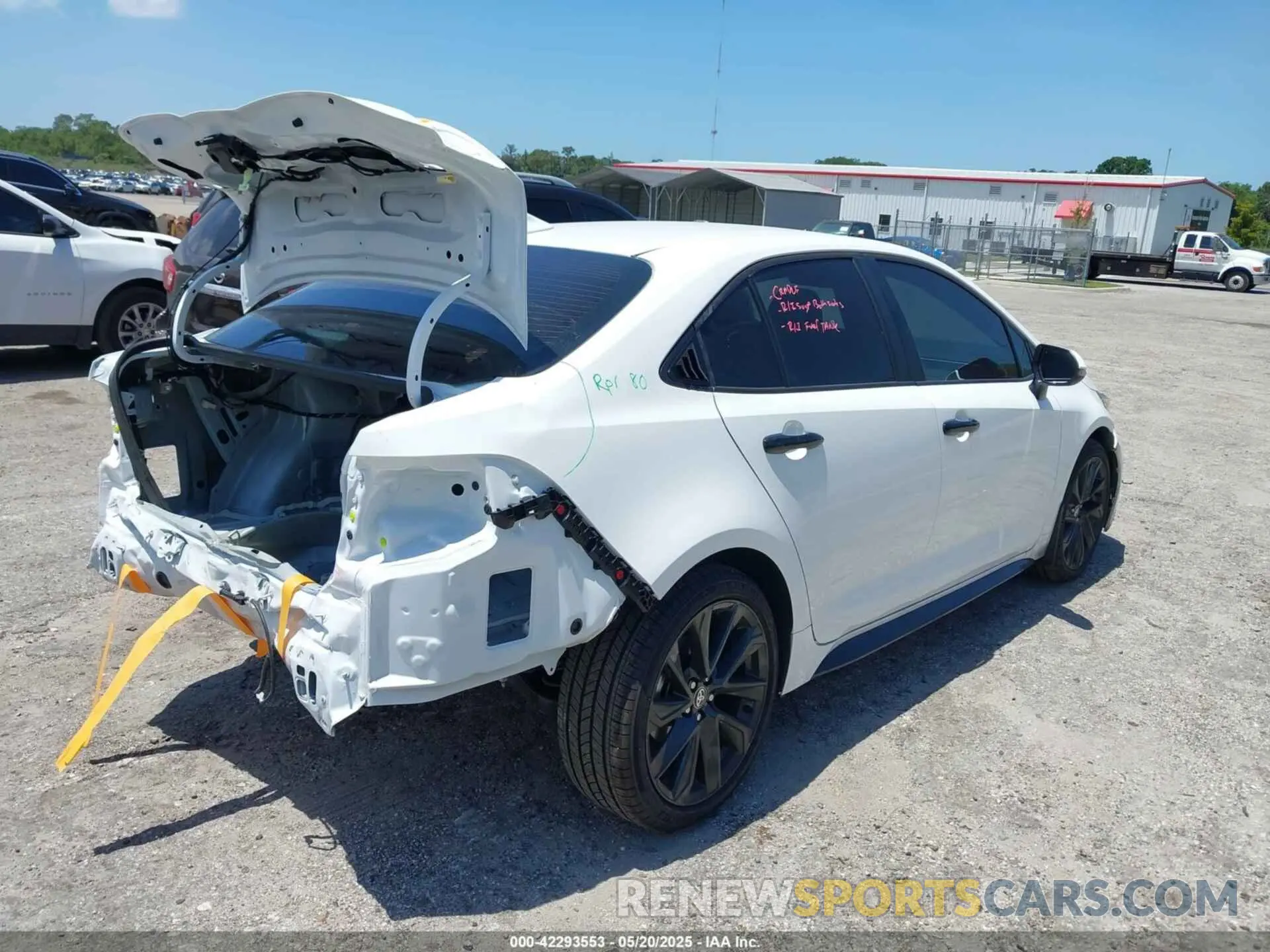 4 fotografías del automóvil dañado 5YFS4MCE3SP223699 TOYOTA COROLLA 2025