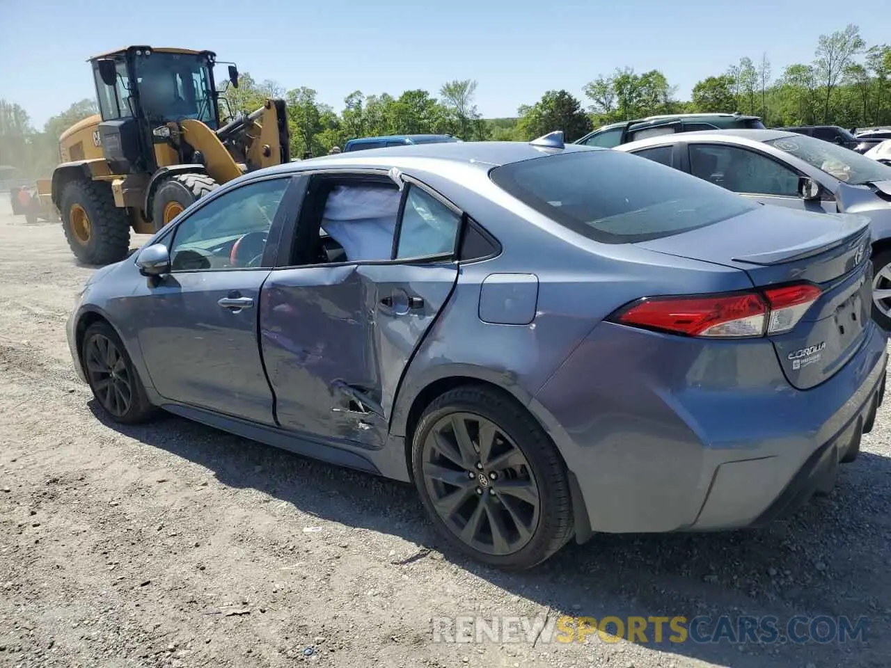 2 fotografías del automóvil dañado 5YFS4MCE5SP221033 TOYOTA COROLLA 2025