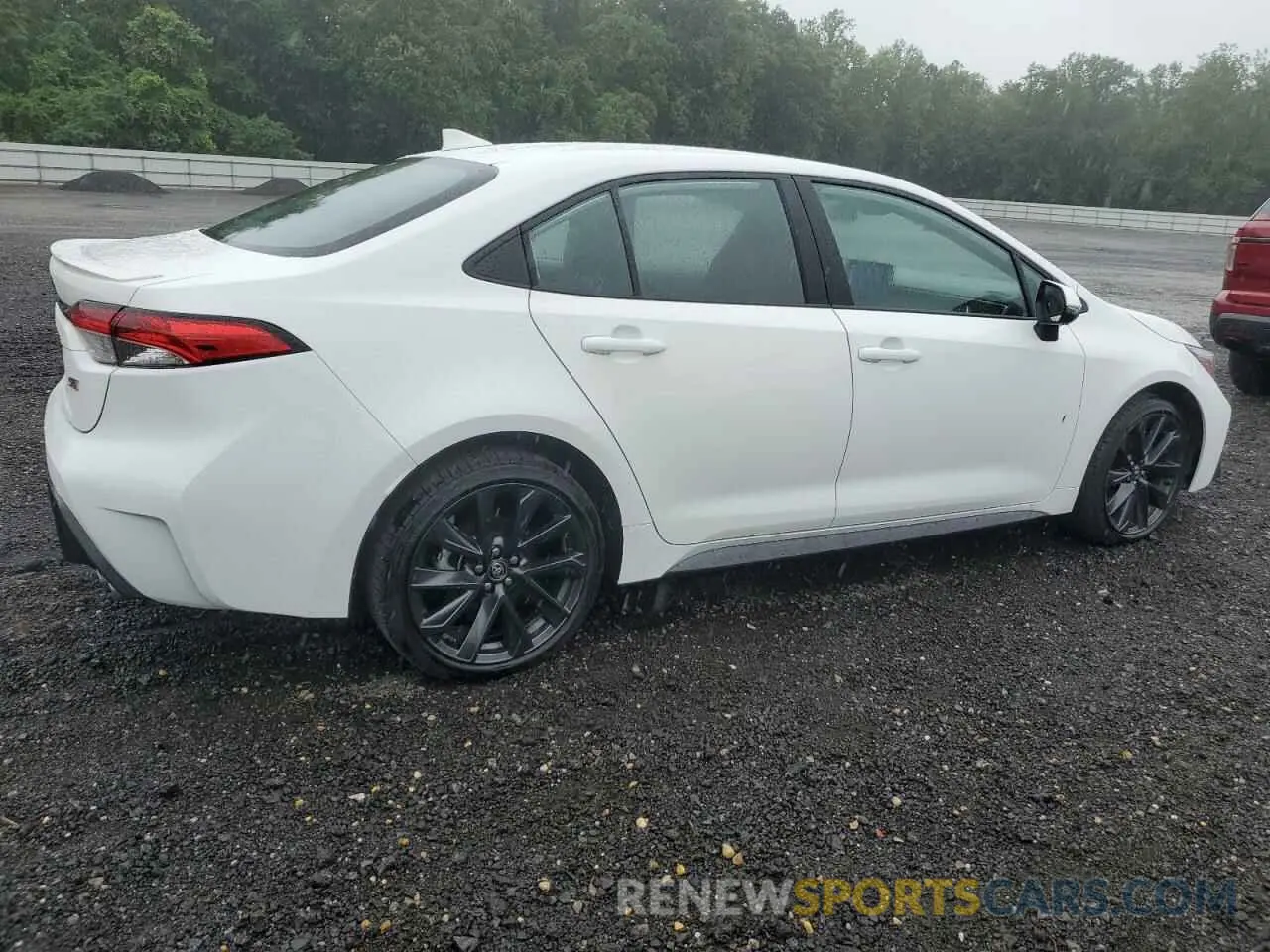 3 fotografías del automóvil dañado 5YFS4MCE6SP221770 TOYOTA COROLLA 2025