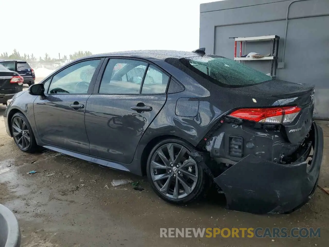 2 fotografías del automóvil dañado 5YFS4MCE6SP226032 TOYOTA COROLLA 2025