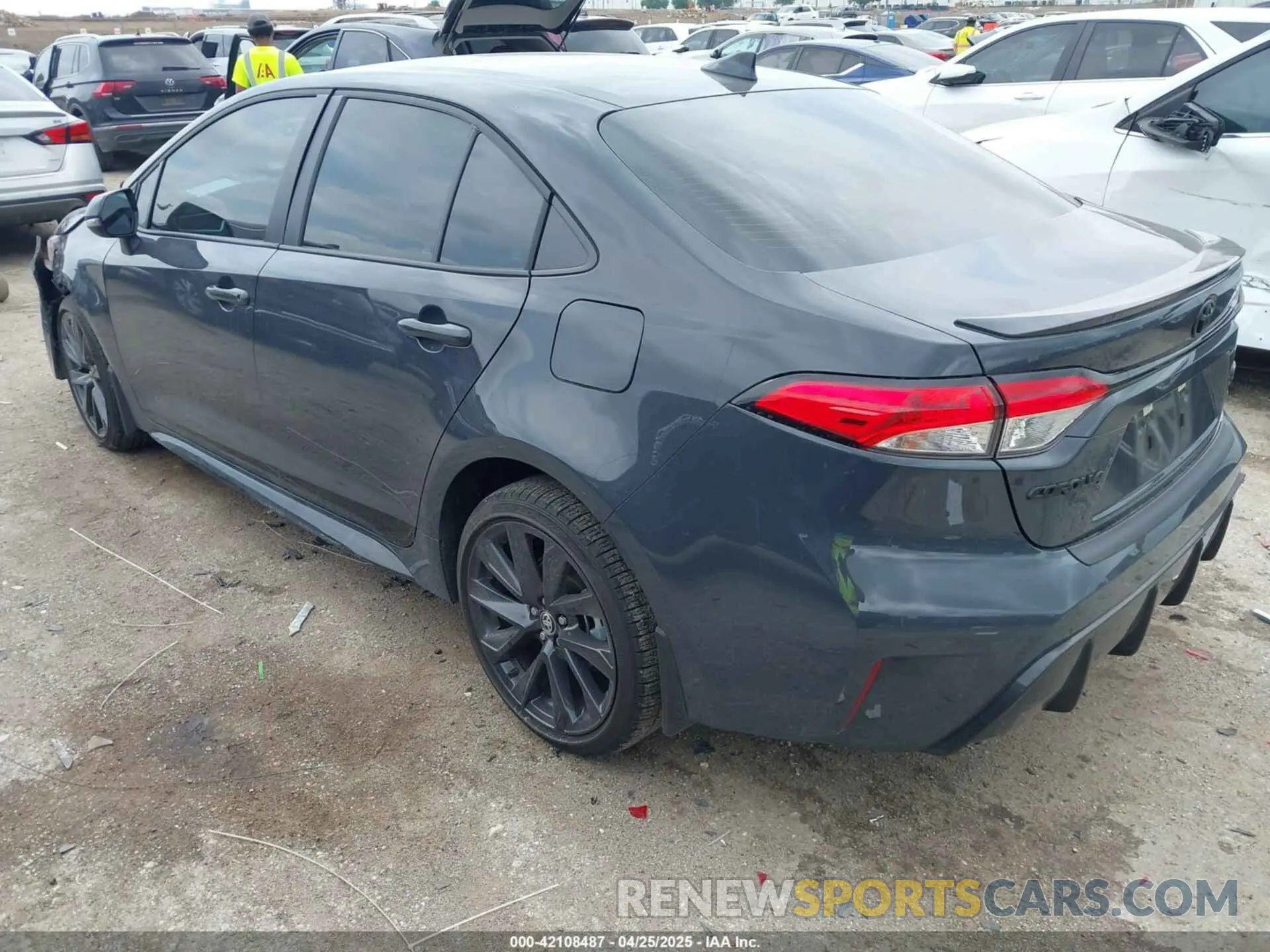 3 fotografías del automóvil dañado 5YFS4MCE6SP229741 TOYOTA COROLLA 2025