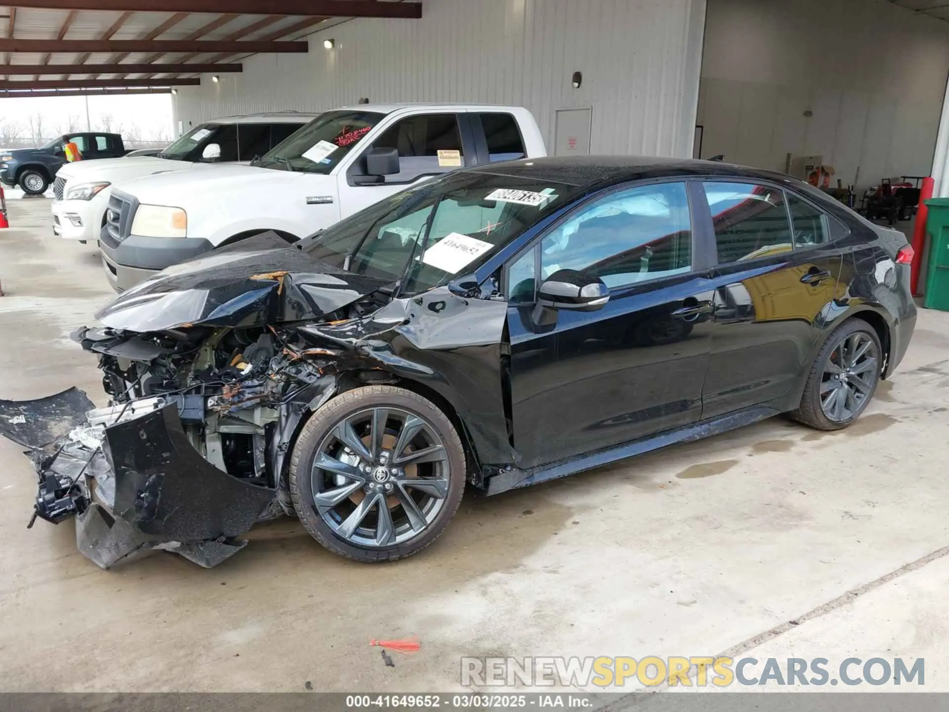 2 fotografías del automóvil dañado 5YFS4MCE7SP220658 TOYOTA COROLLA 2025