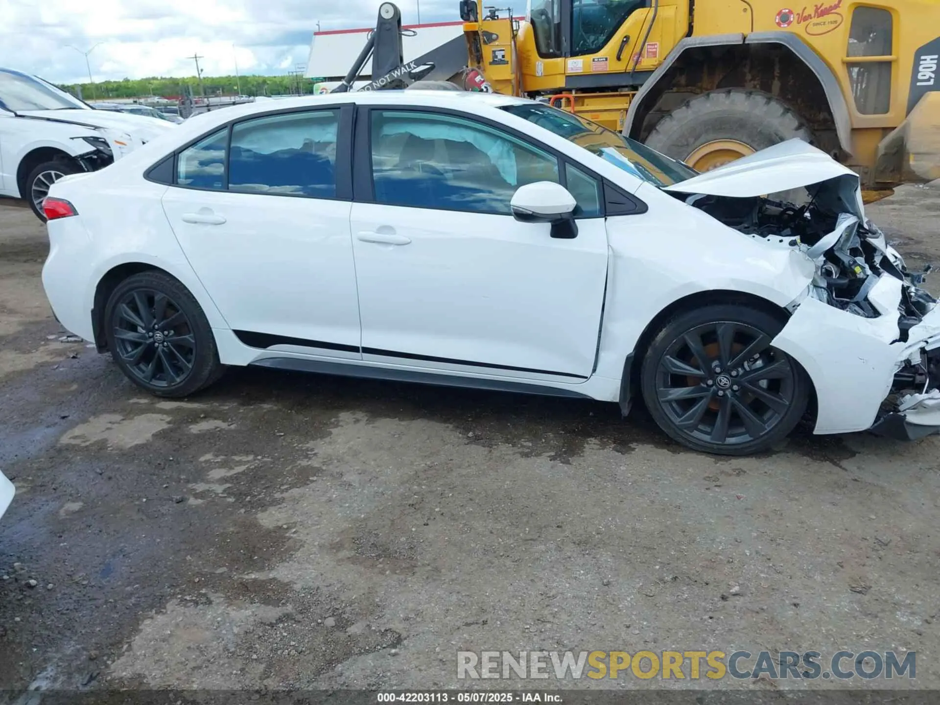 14 fotografías del automóvil dañado 5YFS4MCE8SP222483 TOYOTA COROLLA 2025