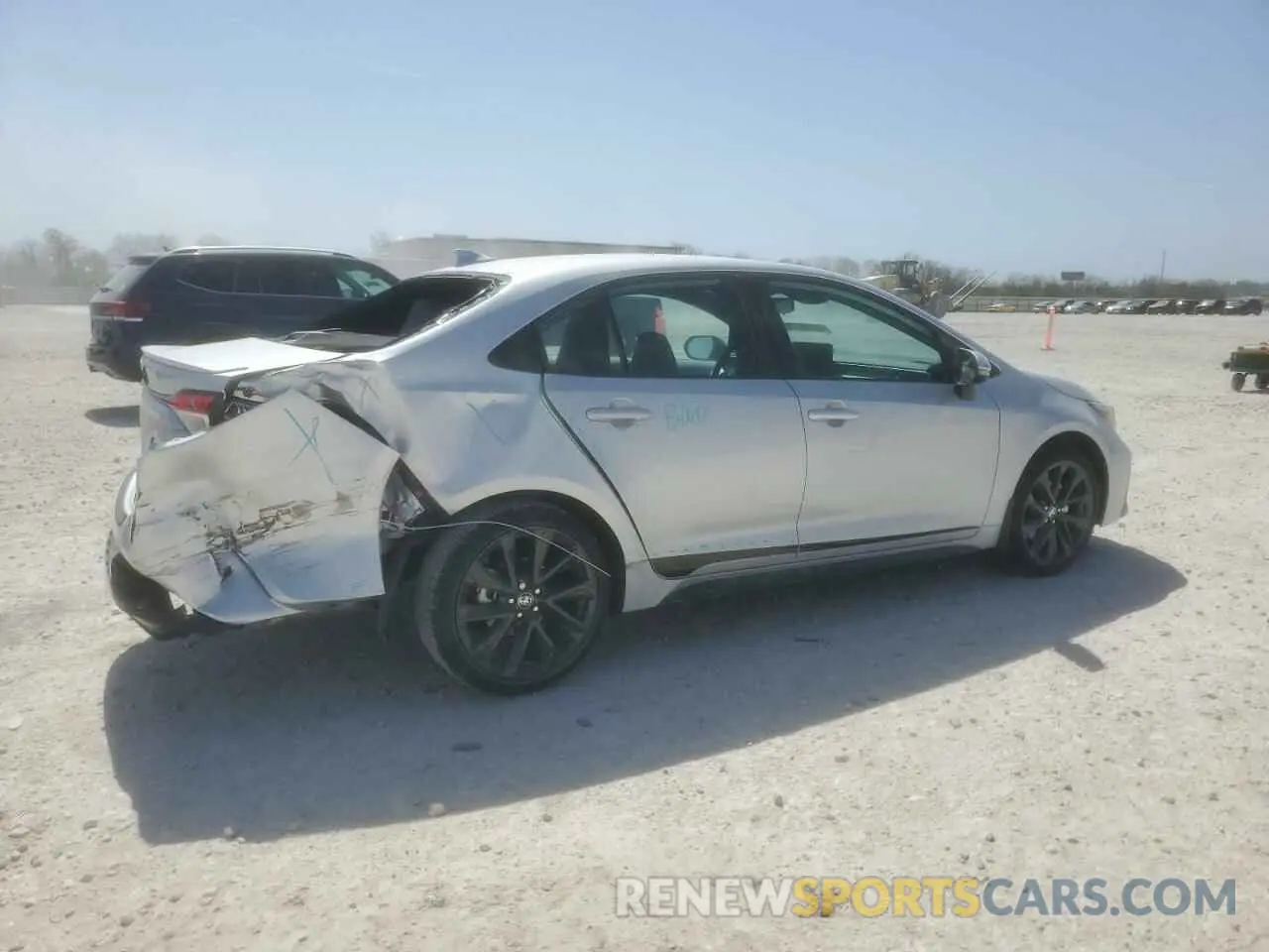 3 fotografías del automóvil dañado 5YFS4MCE9SP230432 TOYOTA COROLLA 2025