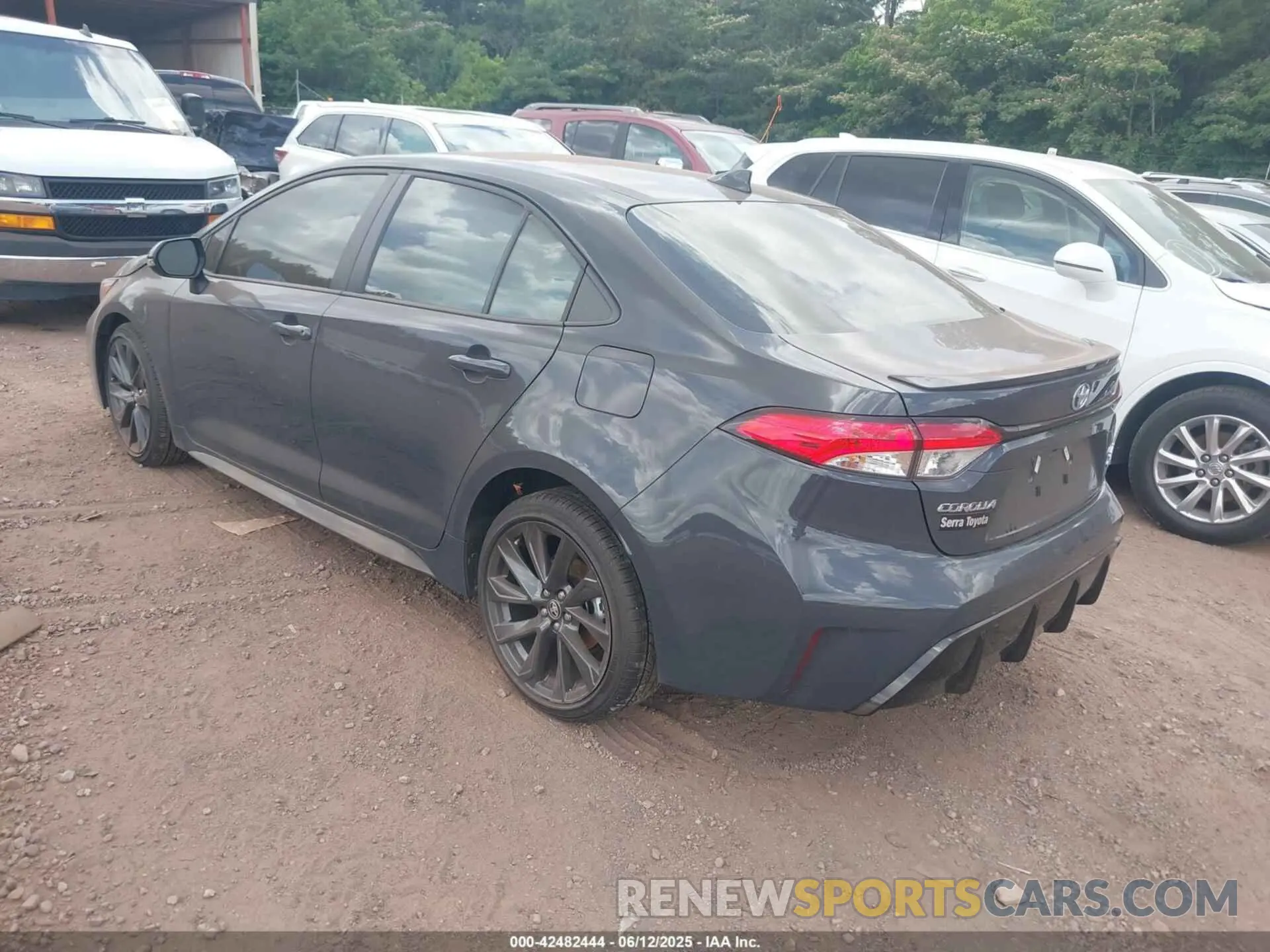 3 fotografías del automóvil dañado JTDBCMFE2S3078064 TOYOTA COROLLA 2025