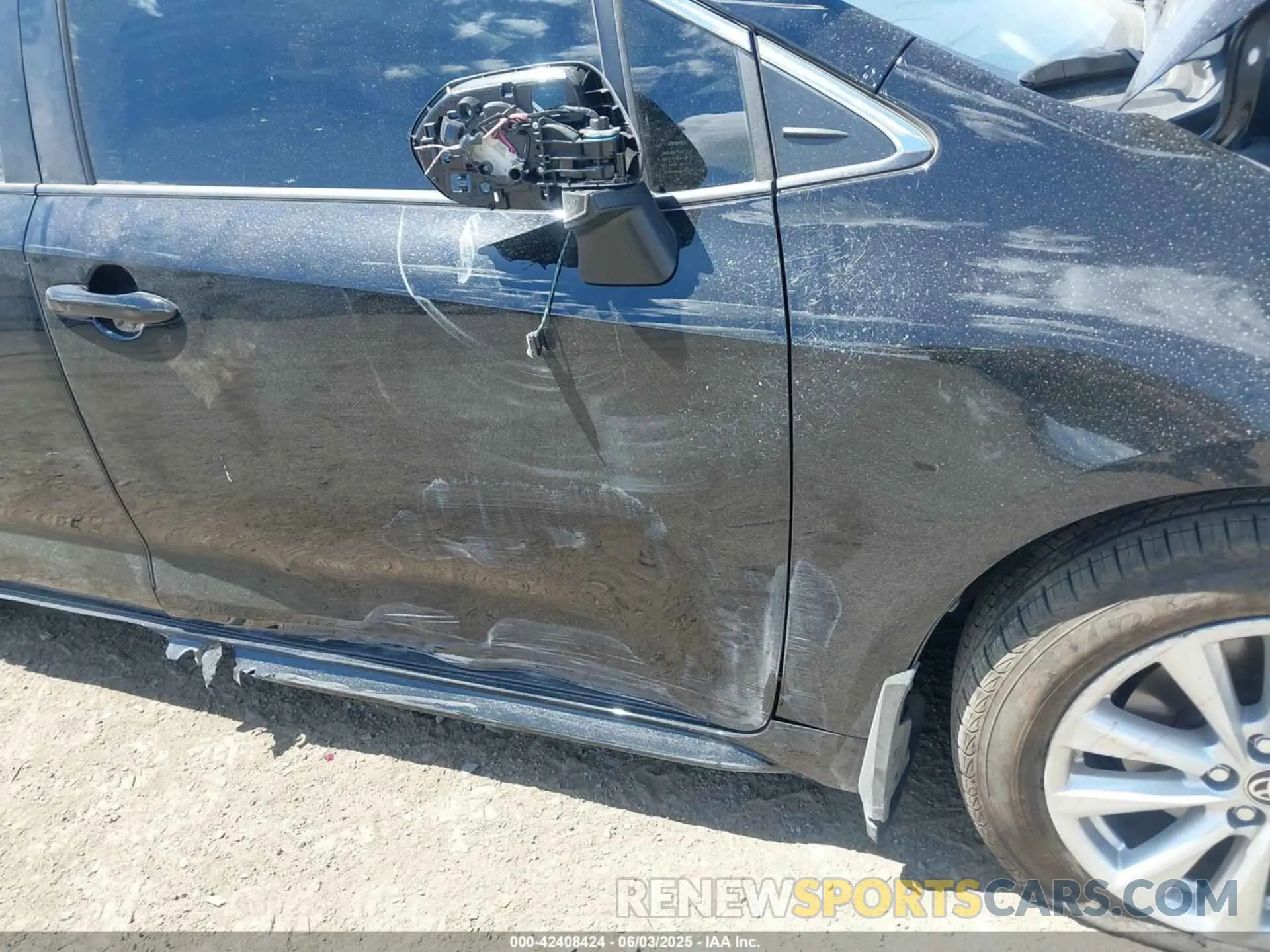 6 fotografías del automóvil dañado JTDBCMFE2SJ042161 TOYOTA COROLLA 2025