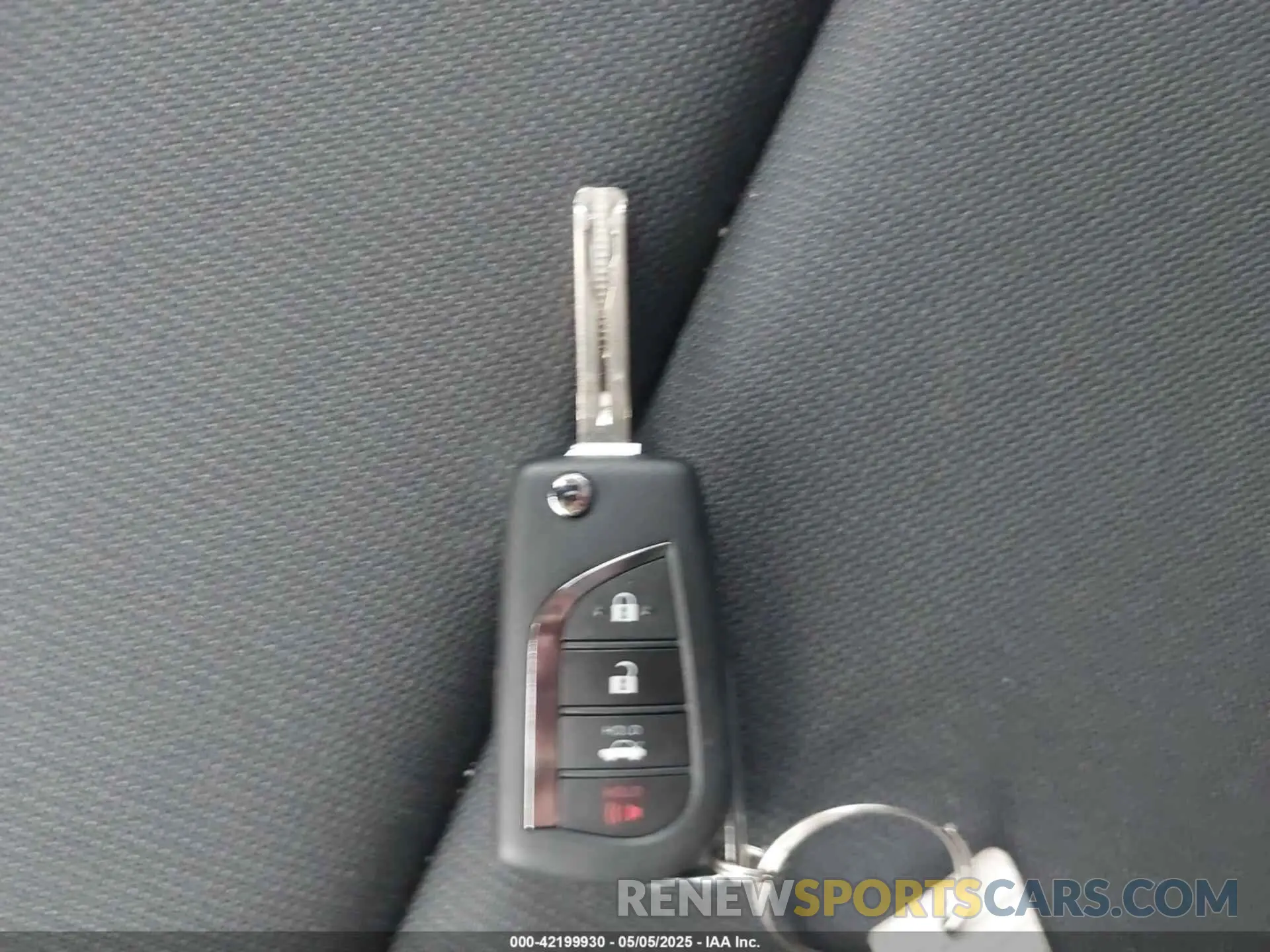 11 fotografías del automóvil dañado JTDBCMFE3S3075903 TOYOTA COROLLA 2025