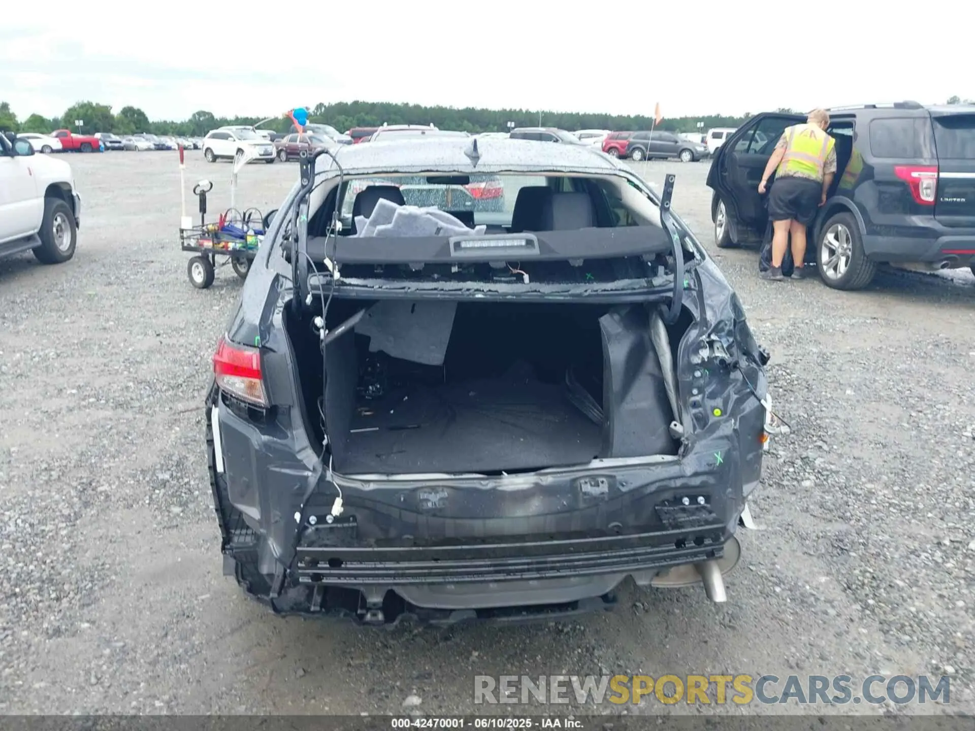 6 fotografías del automóvil dañado JTDBCMFE3S3085623 TOYOTA COROLLA 2025