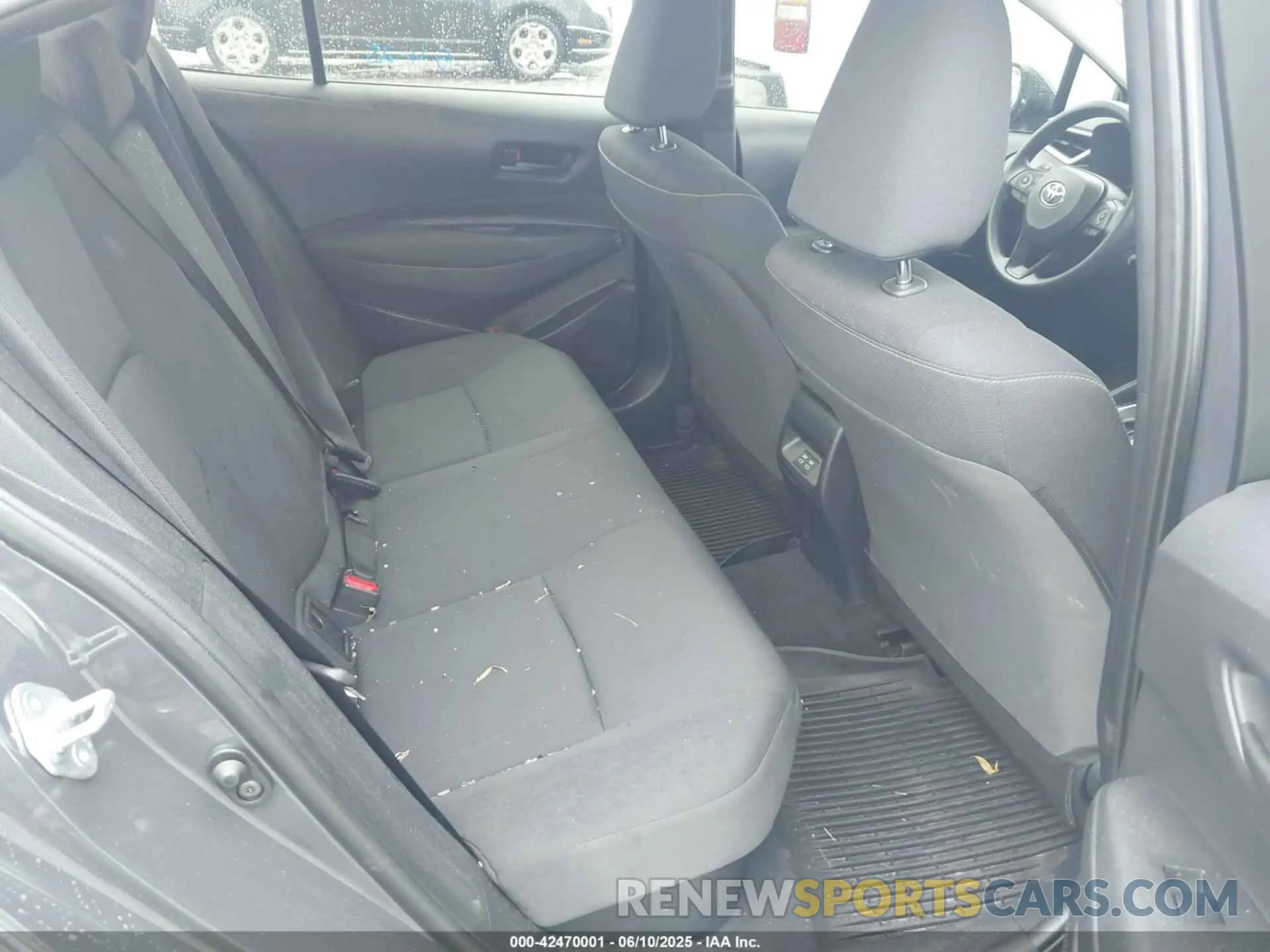 8 fotografías del automóvil dañado JTDBCMFE3S3085623 TOYOTA COROLLA 2025