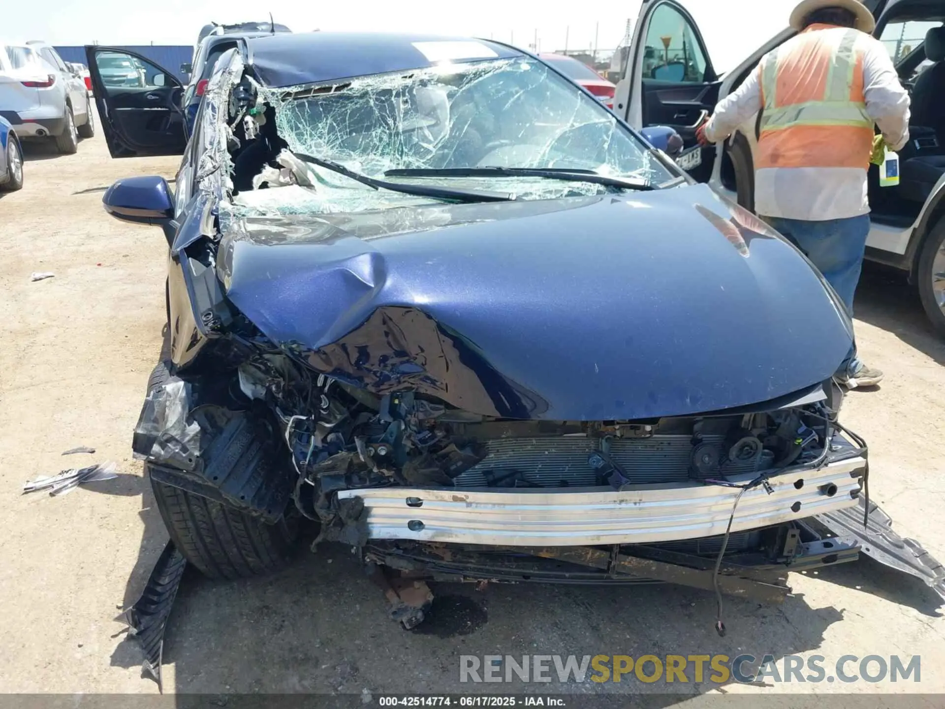 6 fotografías del automóvil dañado JTDBCMFE4S3069320 TOYOTA COROLLA 2025