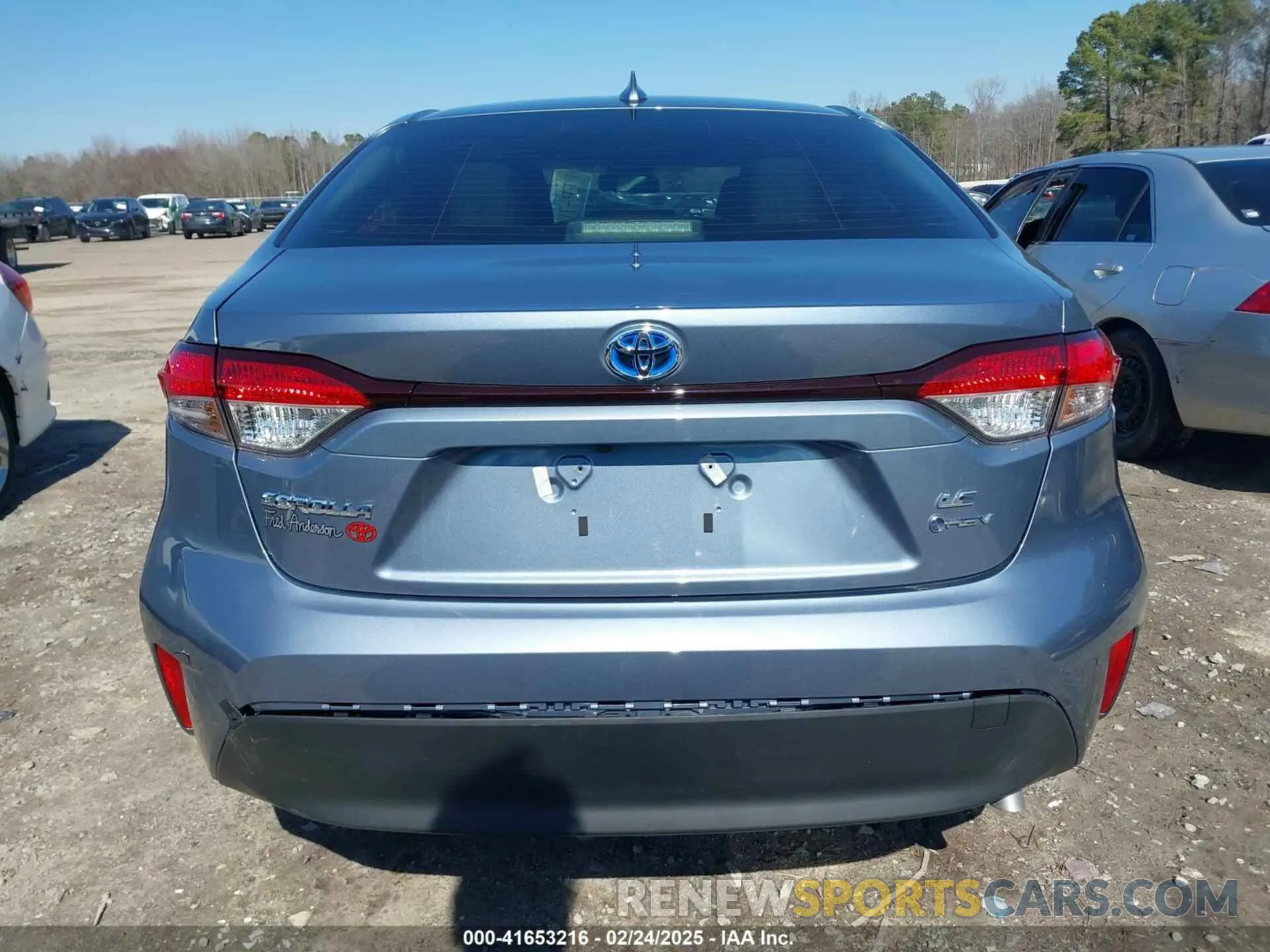 16 fotografías del automóvil dañado JTDBCMFE4S3069852 TOYOTA COROLLA 2025