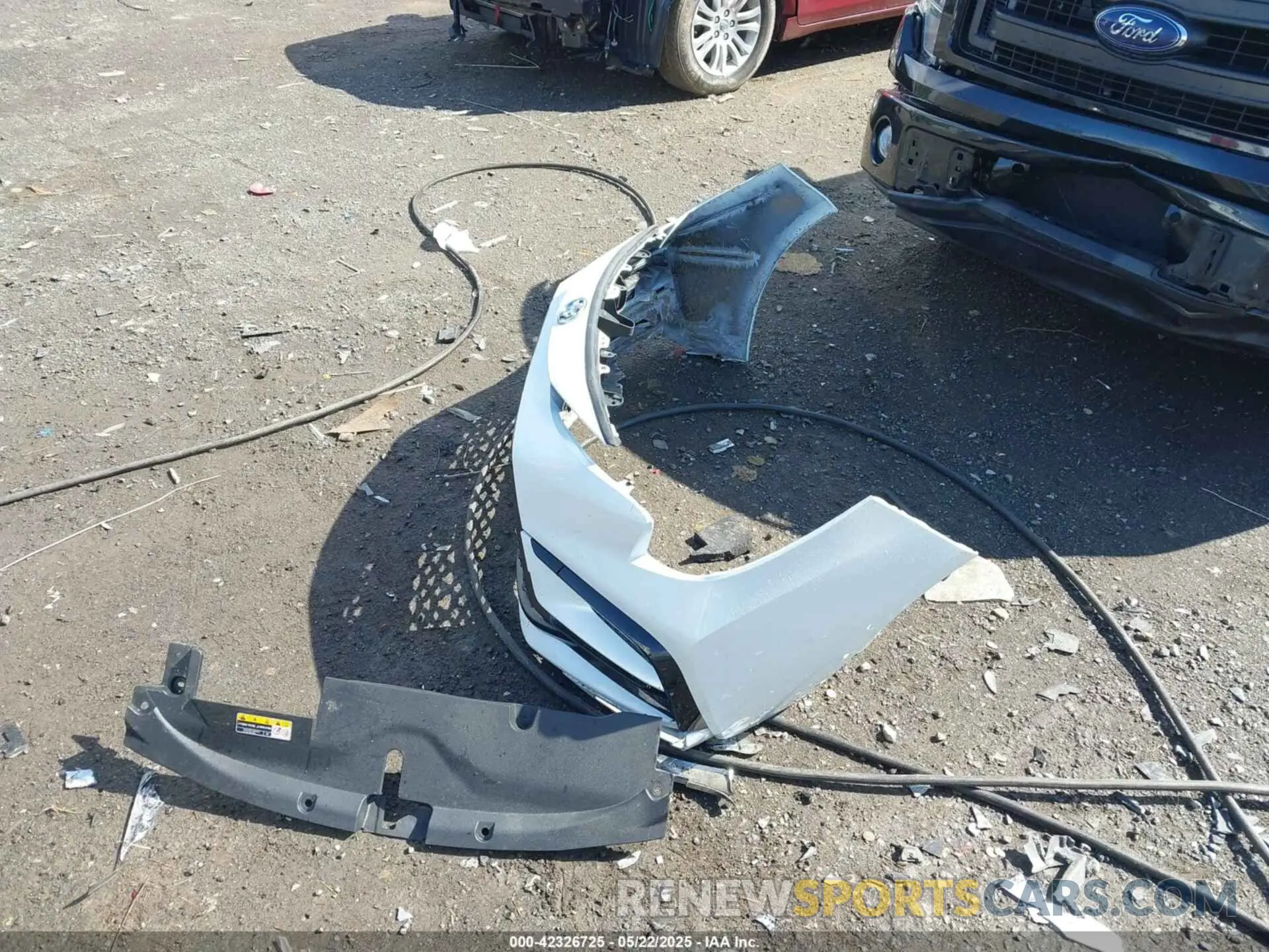 12 fotografías del automóvil dañado JTDBCMFE4S3072881 TOYOTA COROLLA 2025