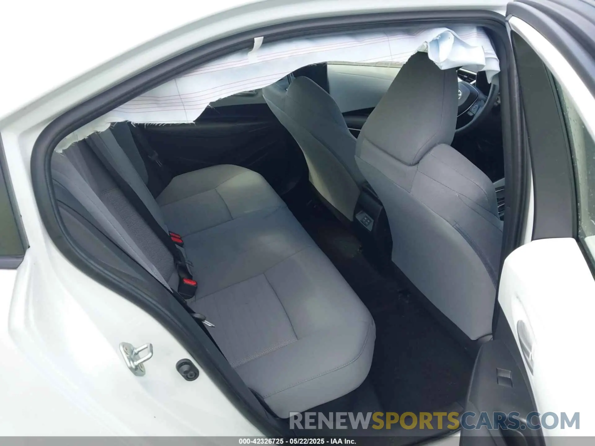 8 fotografías del automóvil dañado JTDBCMFE4S3072881 TOYOTA COROLLA 2025