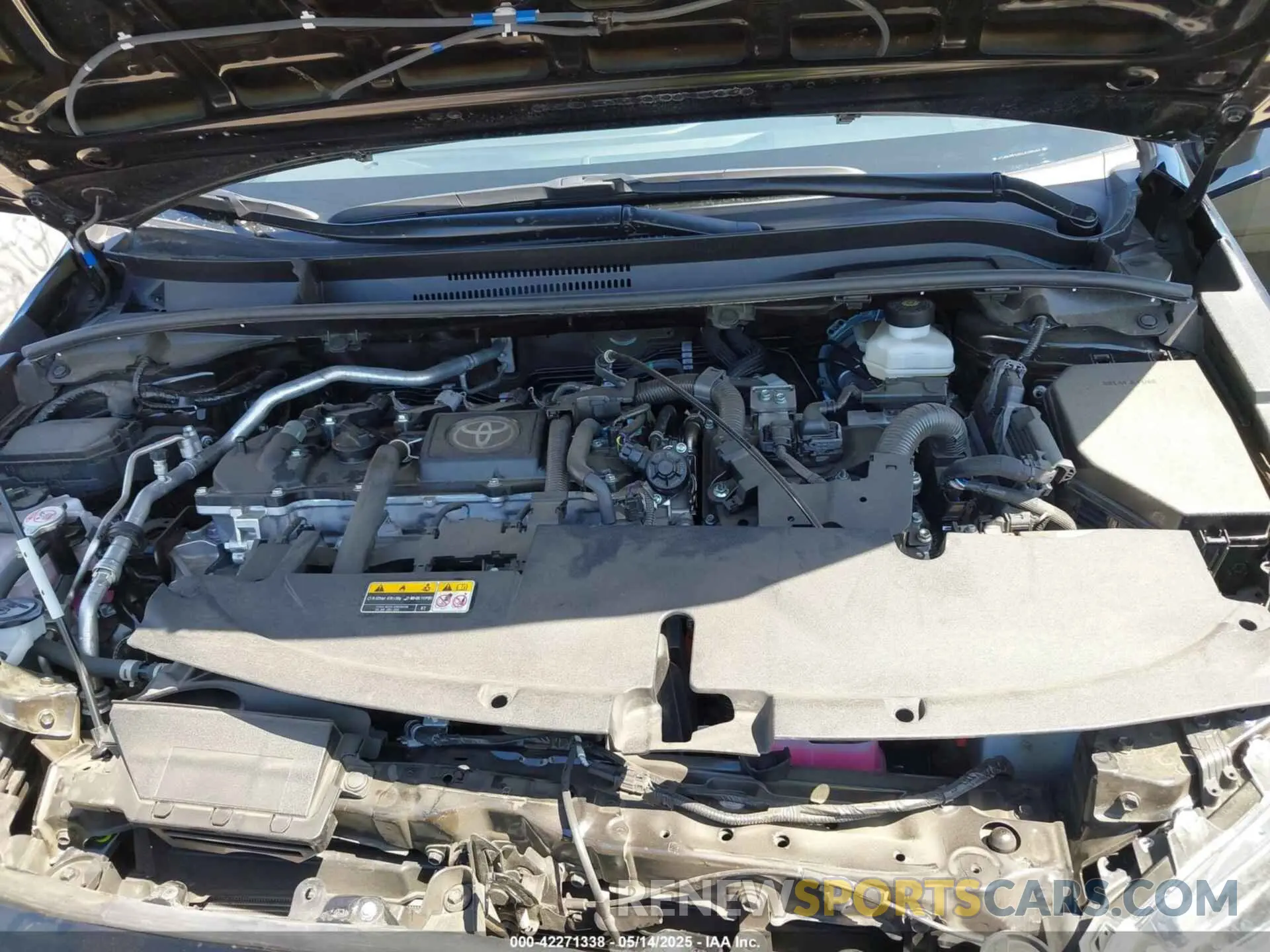 10 fotografías del automóvil dañado JTDBCMFE5SJ039562 TOYOTA COROLLA 2025
