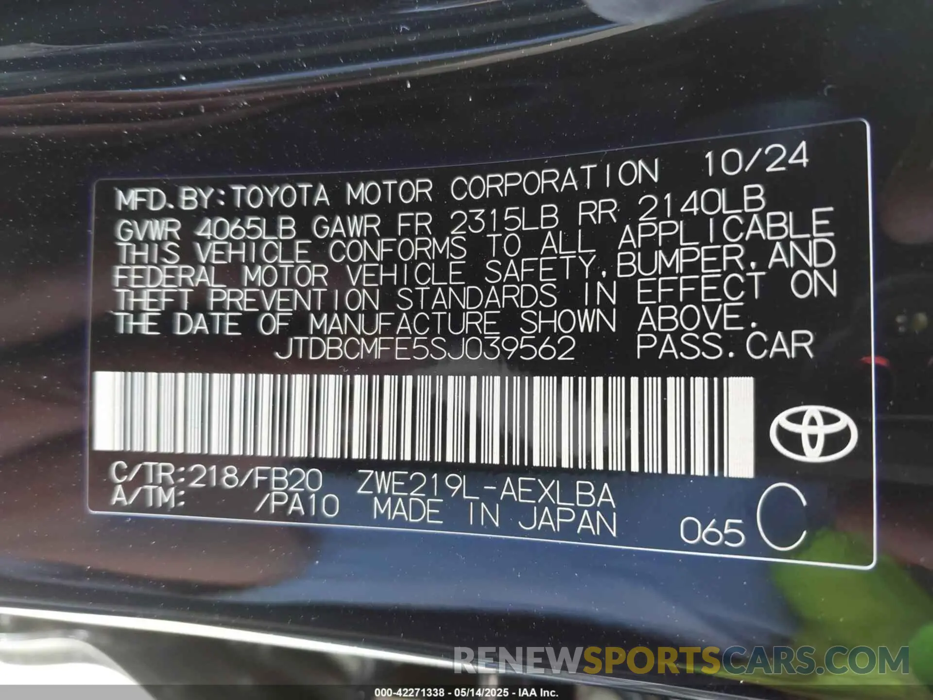 9 fotografías del automóvil dañado JTDBCMFE5SJ039562 TOYOTA COROLLA 2025