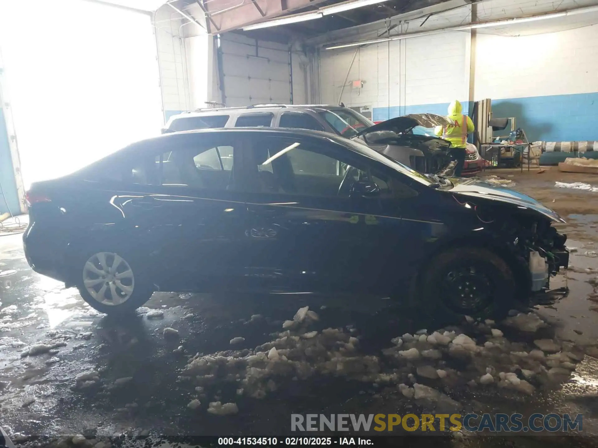 13 fotografías del automóvil dañado JTDBCMFE6S3071845 TOYOTA COROLLA 2025