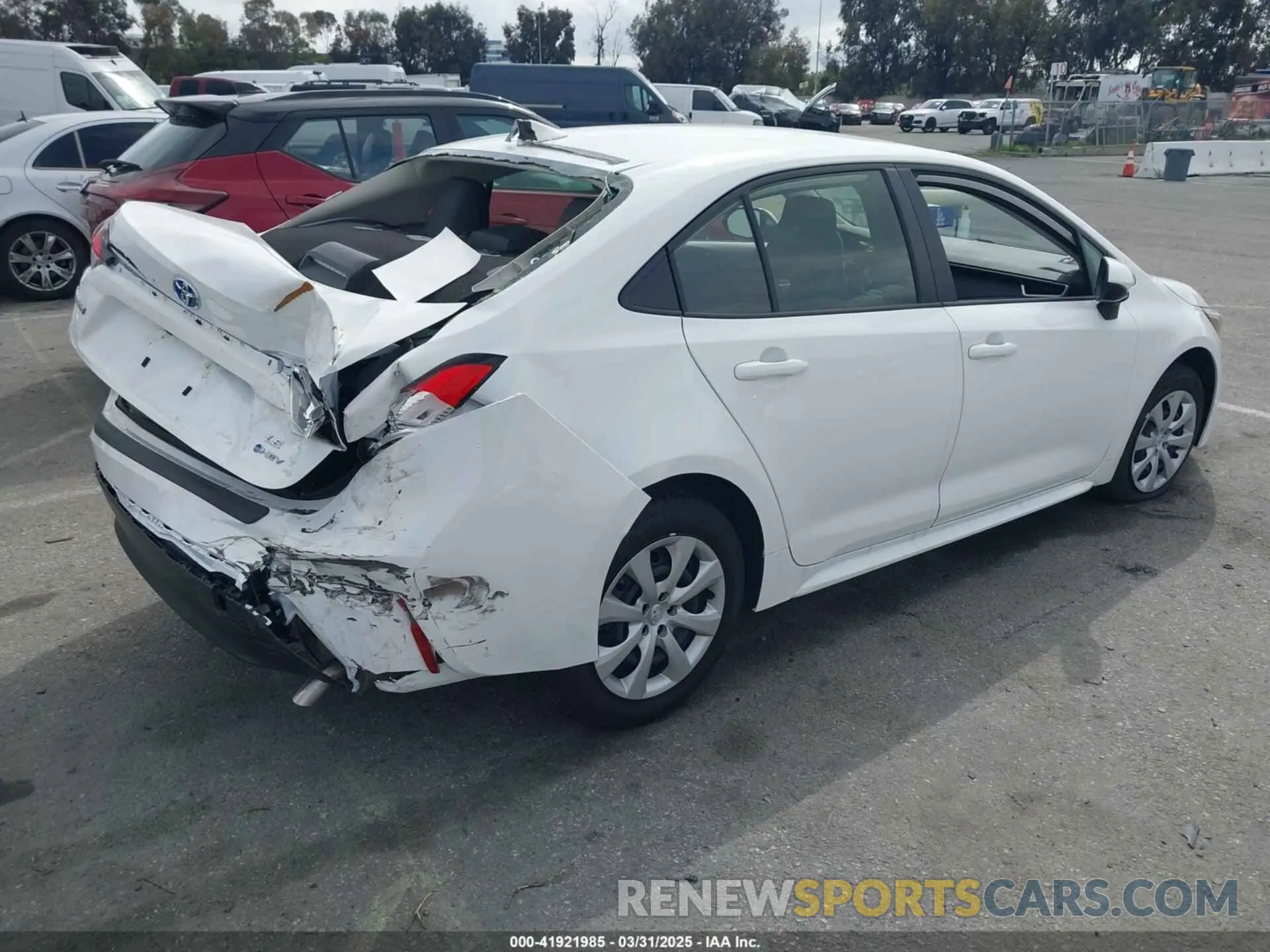 4 fotografías del automóvil dañado JTDBCMFE6S3074311 TOYOTA COROLLA 2025
