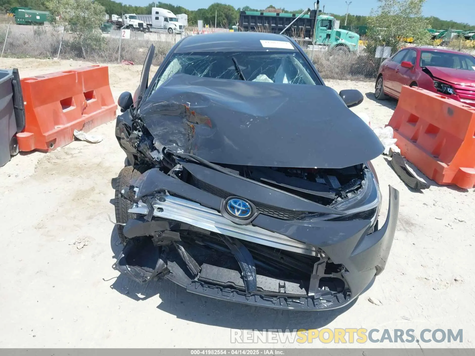 12 fotografías del automóvil dañado JTDBCMFE6S3081209 TOYOTA COROLLA 2025
