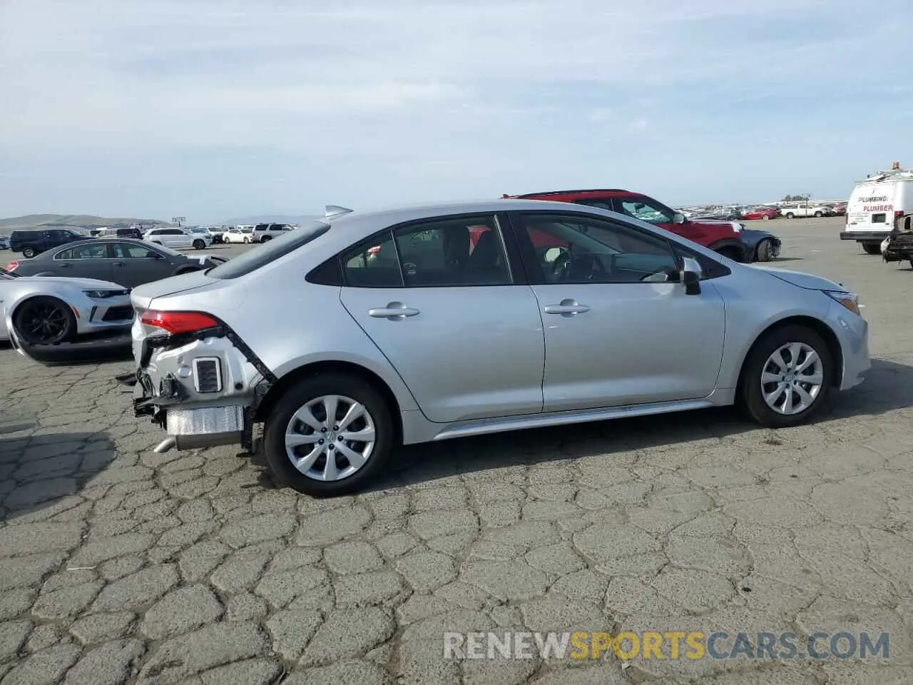 3 fotografías del automóvil dañado JTDBCMFE6SJ039313 TOYOTA COROLLA 2025