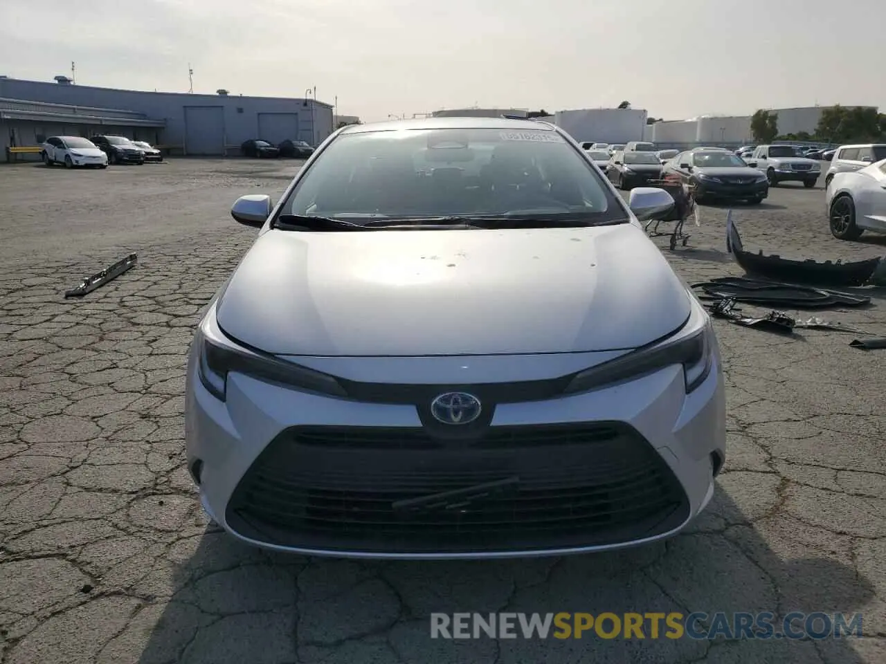 5 fotografías del automóvil dañado JTDBCMFE6SJ039313 TOYOTA COROLLA 2025