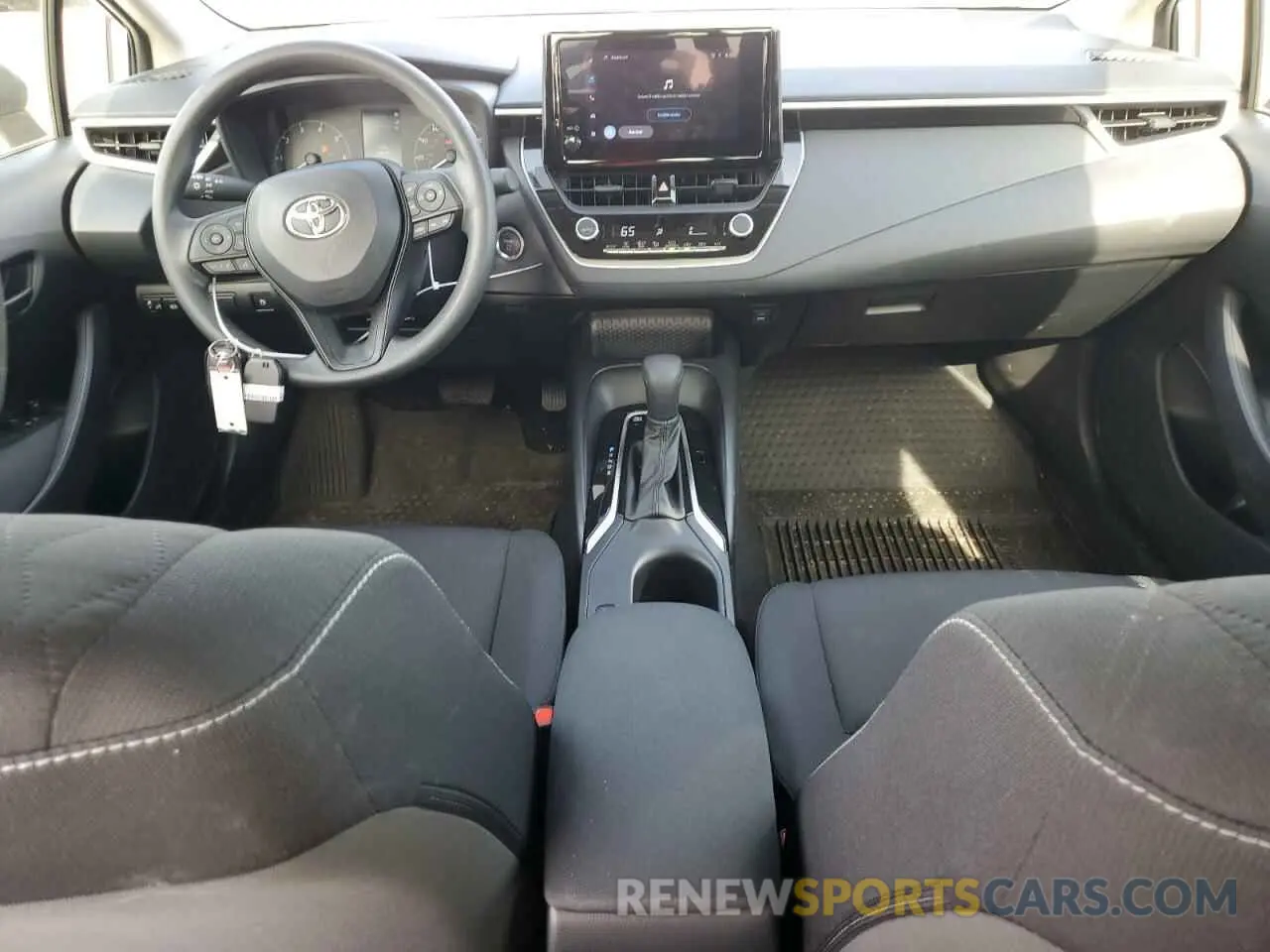 8 fotografías del automóvil dañado JTDBCMFE6SJ039313 TOYOTA COROLLA 2025