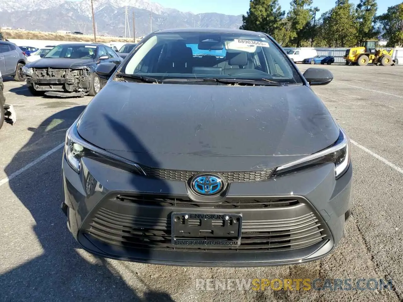 5 fotografías del automóvil dañado JTDBCMFE7S3074141 TOYOTA COROLLA 2025