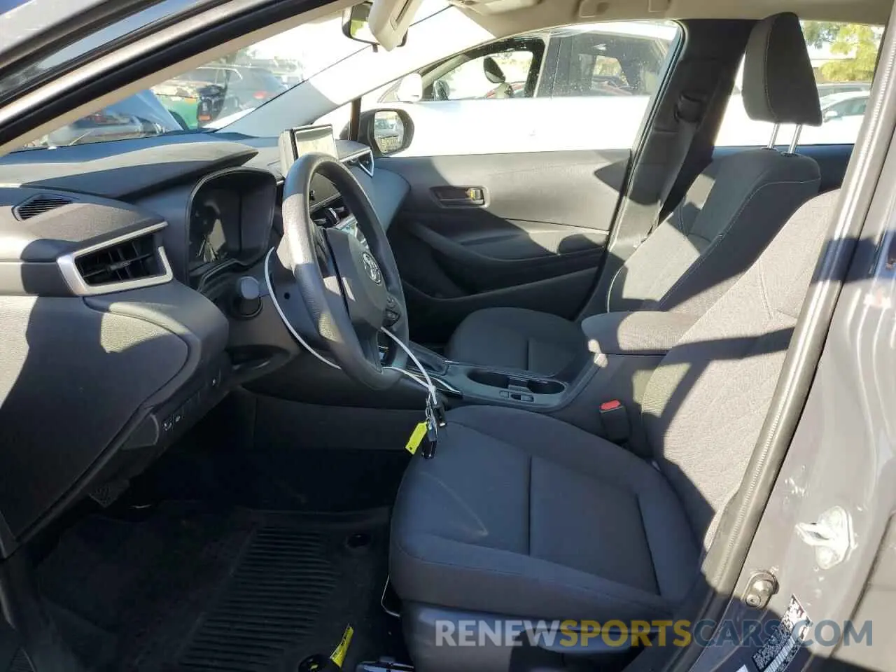7 fotografías del automóvil dañado JTDBCMFE7S3074141 TOYOTA COROLLA 2025