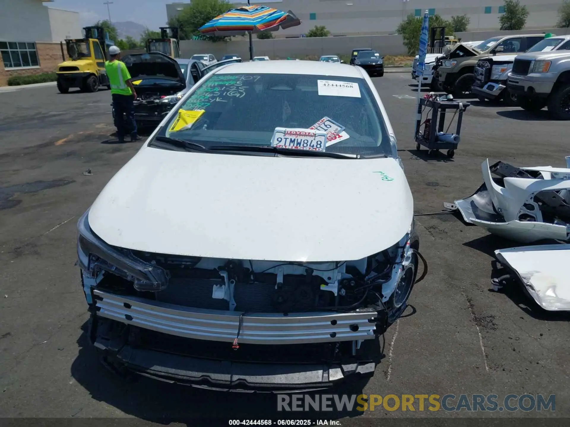 13 fotografías del automóvil dañado JTDBCMFE8S3090705 TOYOTA COROLLA 2025