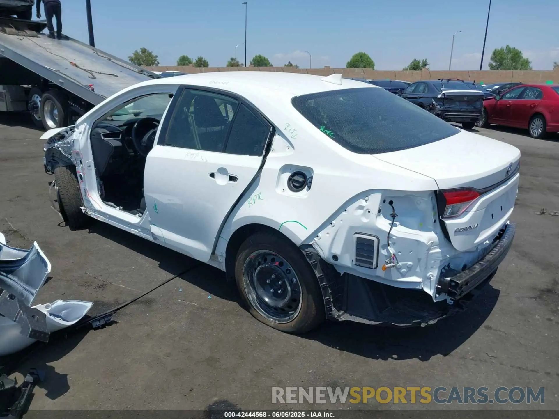 15 fotografías del automóvil dañado JTDBCMFE8S3090705 TOYOTA COROLLA 2025