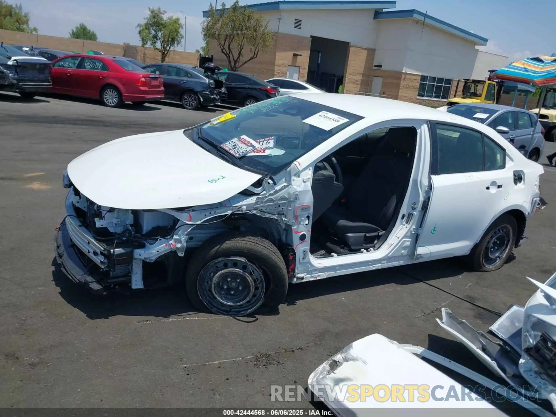 6 fotografías del automóvil dañado JTDBCMFE8S3090705 TOYOTA COROLLA 2025