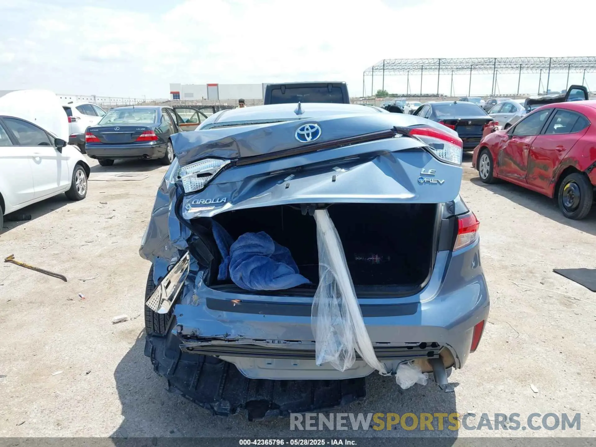 16 fotografías del automóvil dañado JTDBCMFE9S3080264 TOYOTA COROLLA 2025