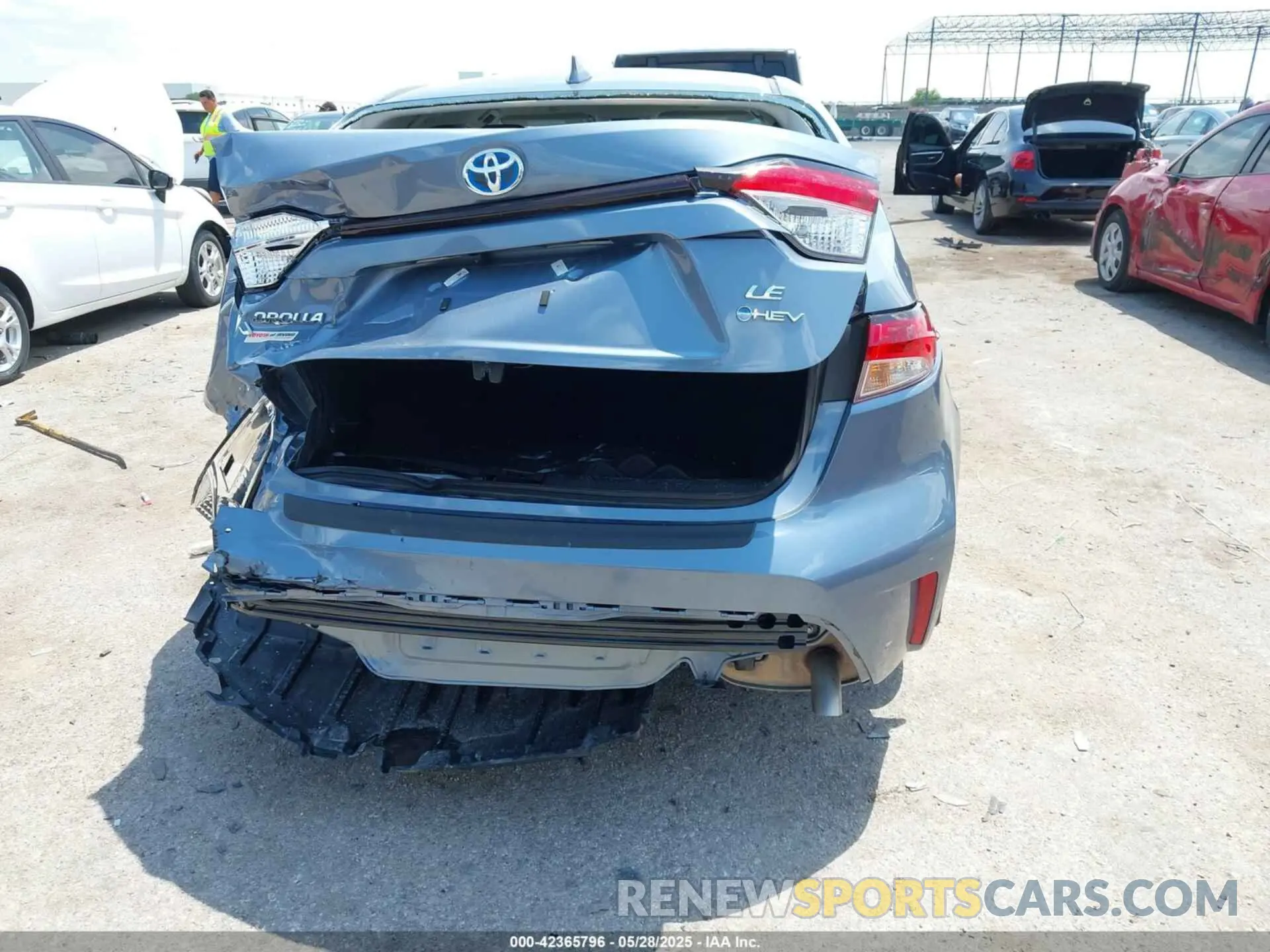6 fotografías del automóvil dañado JTDBCMFE9S3080264 TOYOTA COROLLA 2025