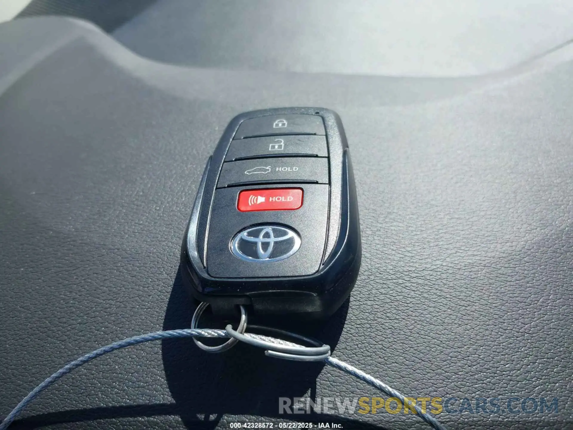 11 fotografías del automóvil dañado JTDBCMFEXS3091659 TOYOTA COROLLA 2025