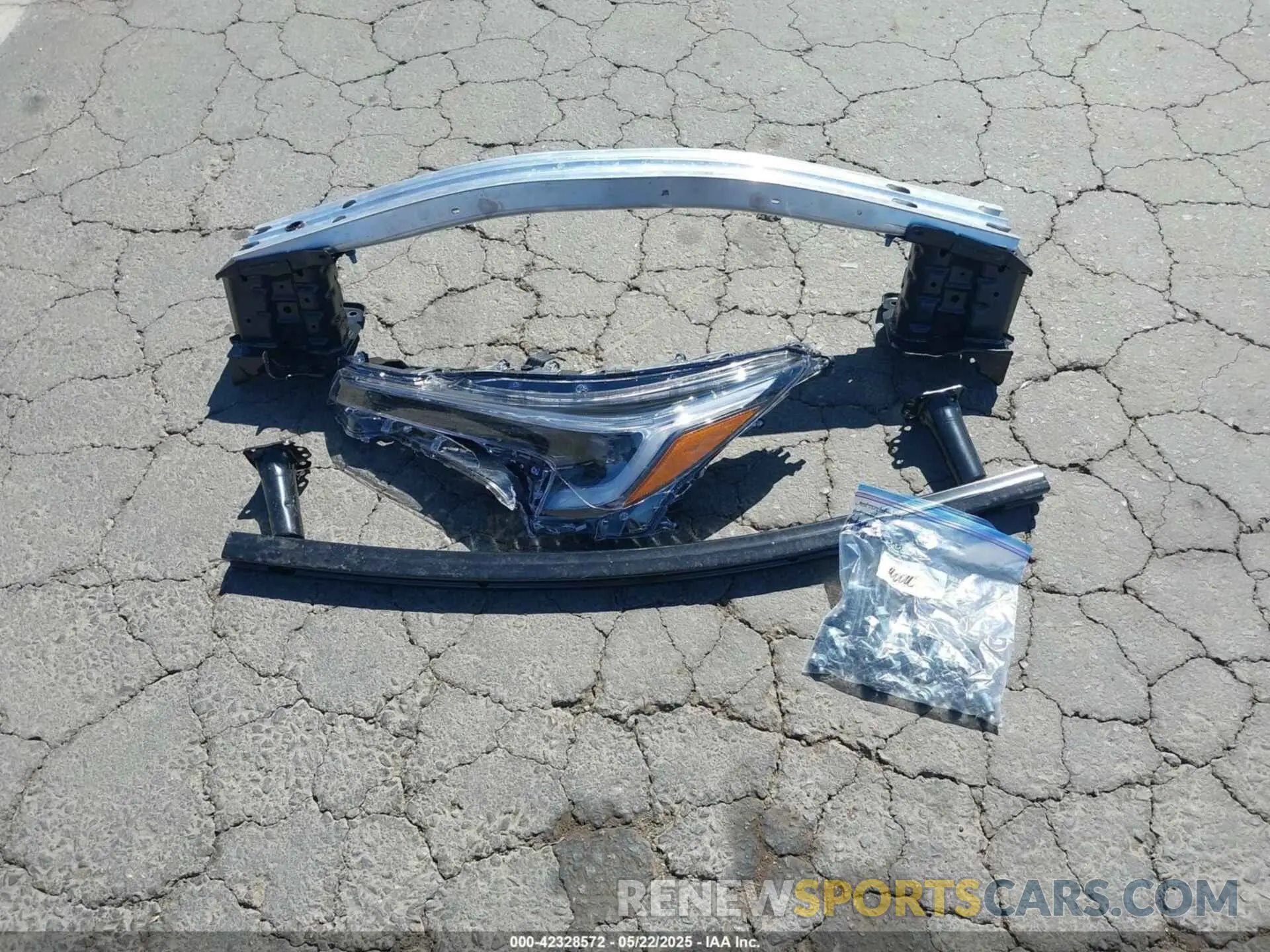 12 fotografías del automóvil dañado JTDBCMFEXS3091659 TOYOTA COROLLA 2025
