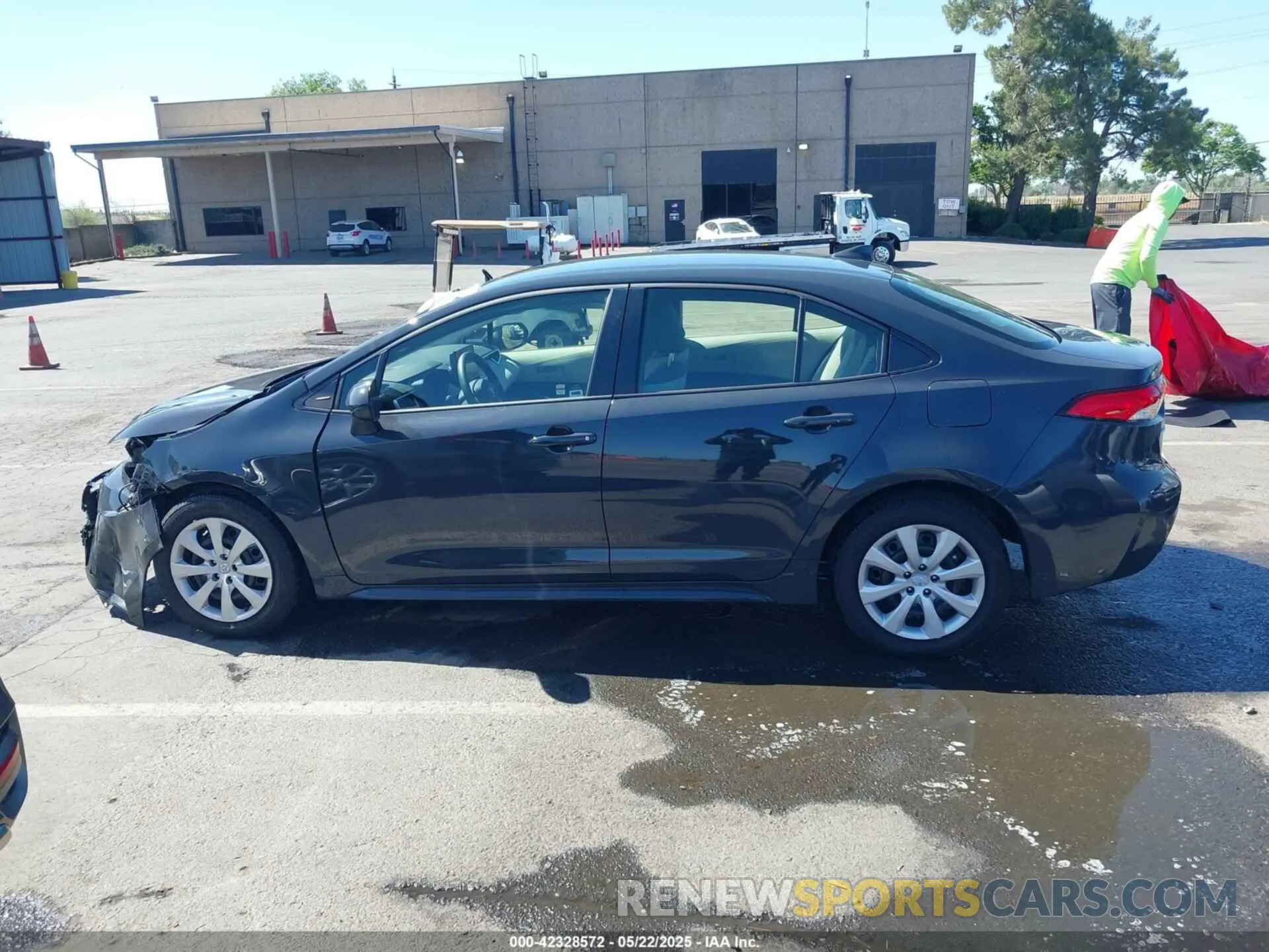 15 fotografías del automóvil dañado JTDBCMFEXS3091659 TOYOTA COROLLA 2025