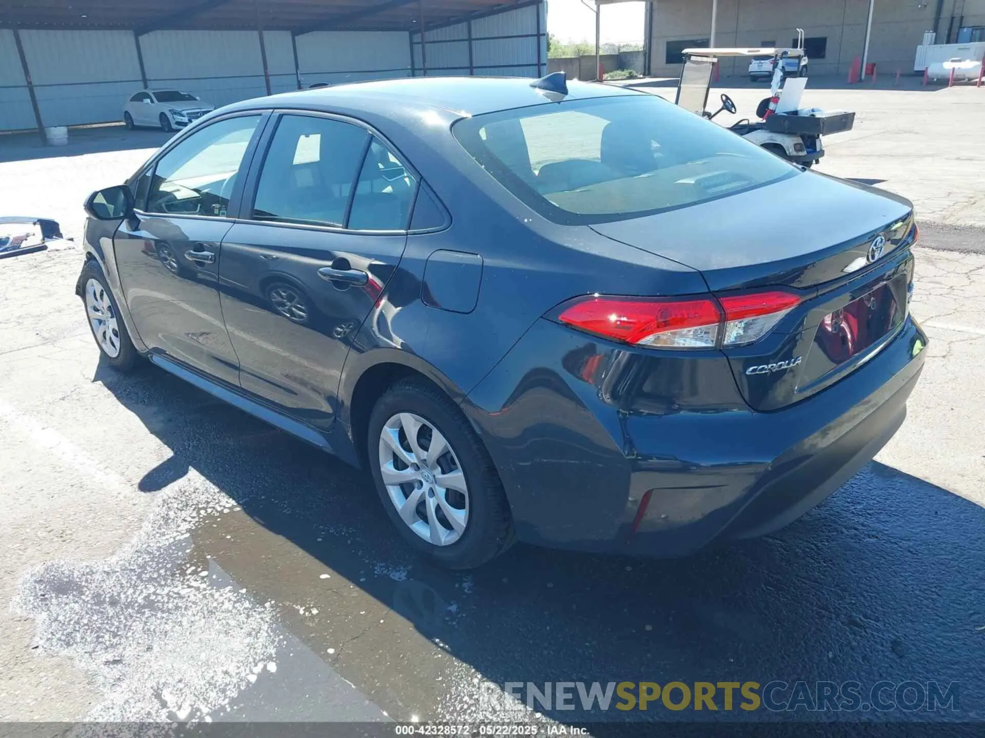 3 fotografías del automóvil dañado JTDBCMFEXS3091659 TOYOTA COROLLA 2025