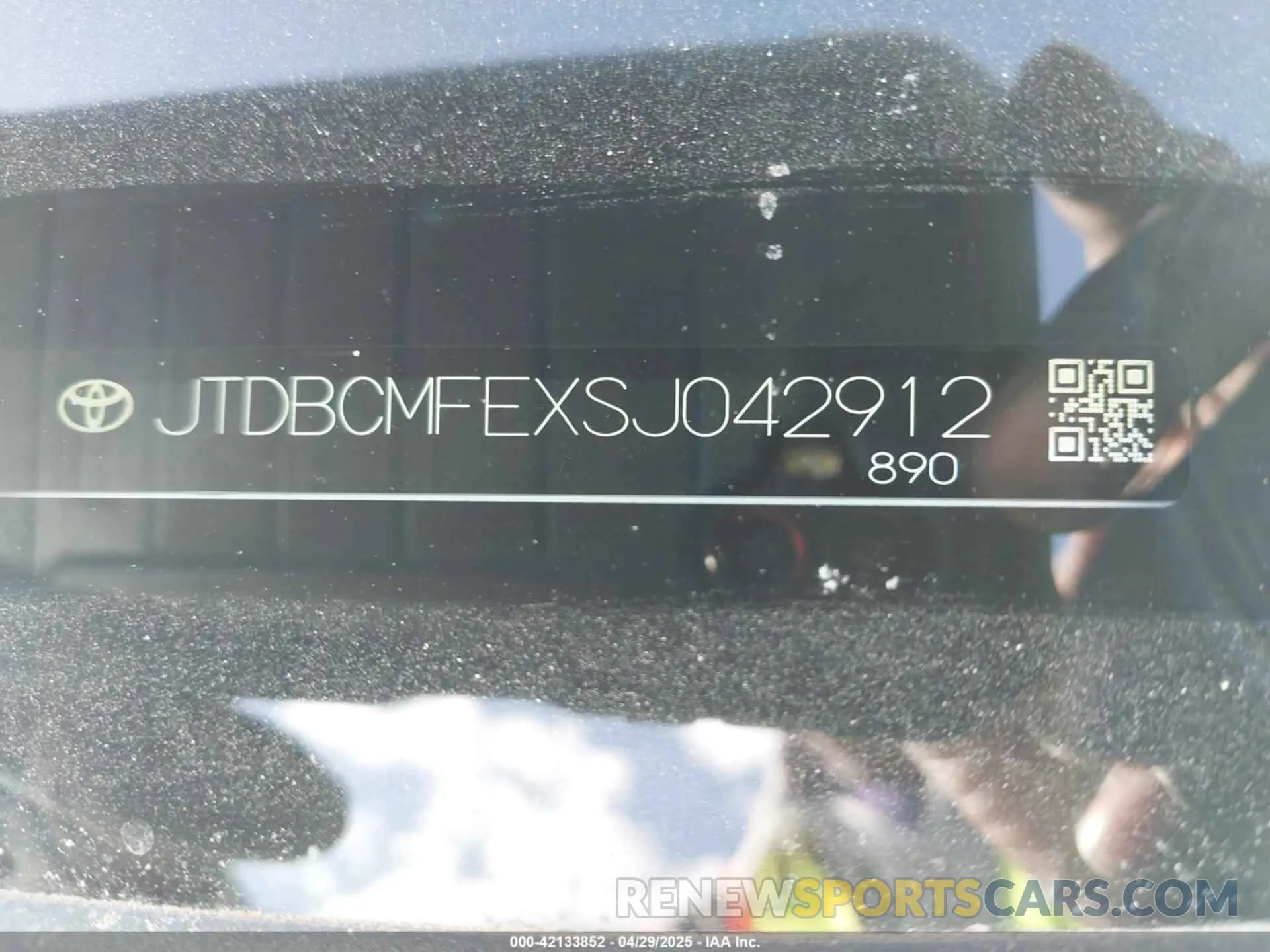 9 fotografías del automóvil dañado JTDBCMFEXSJ042912 TOYOTA COROLLA 2025