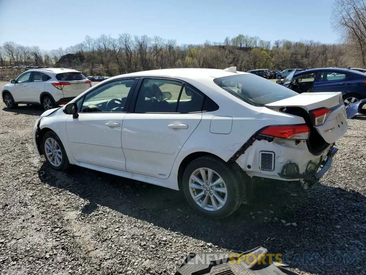 2 fotografías del automóvil dañado JTDBDMHE0S3017452 TOYOTA COROLLA 2025