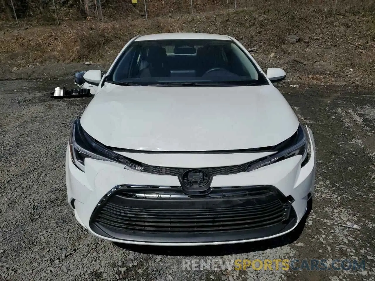 5 fotografías del automóvil dañado JTDBDMHE0S3017452 TOYOTA COROLLA 2025
