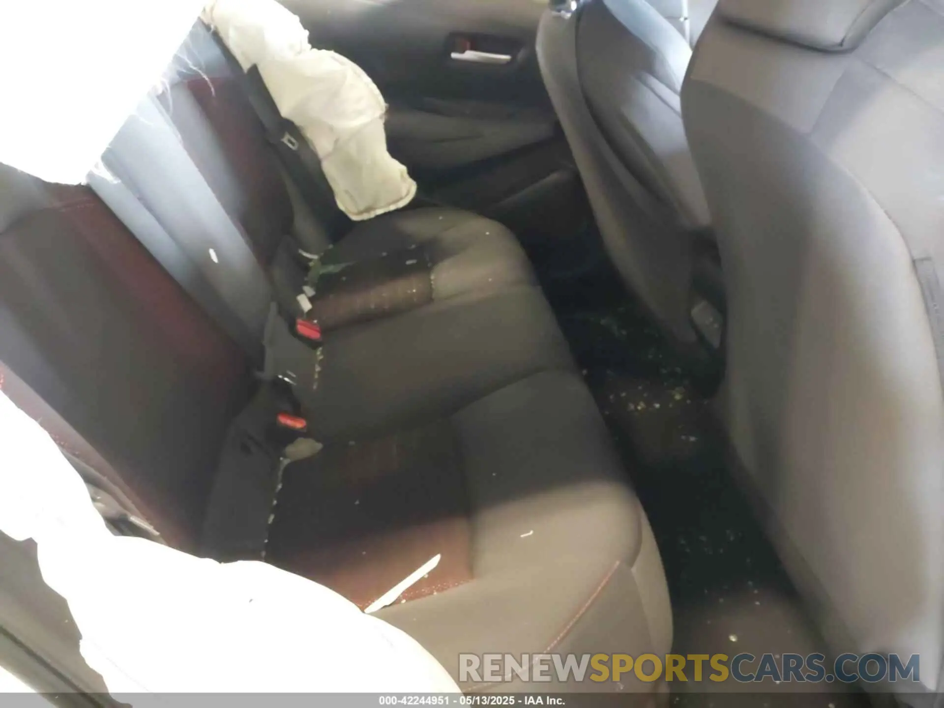 8 fotografías del automóvil dañado JTDS4MCE2SJ108564 TOYOTA COROLLA 2025
