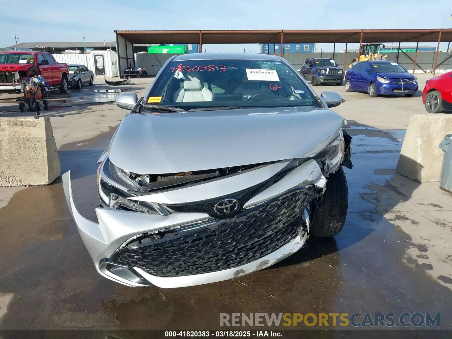 11 fotografías del automóvil dañado JTNC4MBEXS3242177 TOYOTA COROLLA 2025