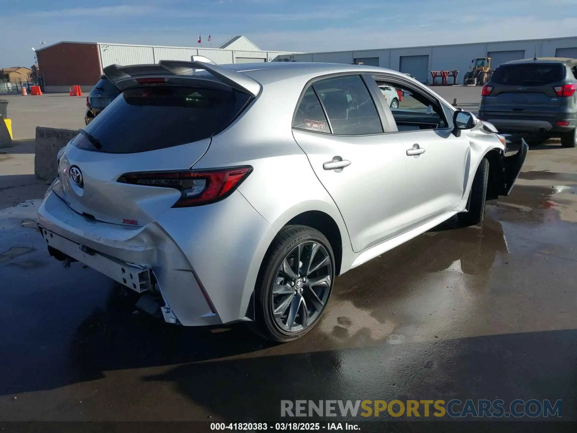 4 fotografías del automóvil dañado JTNC4MBEXS3242177 TOYOTA COROLLA 2025