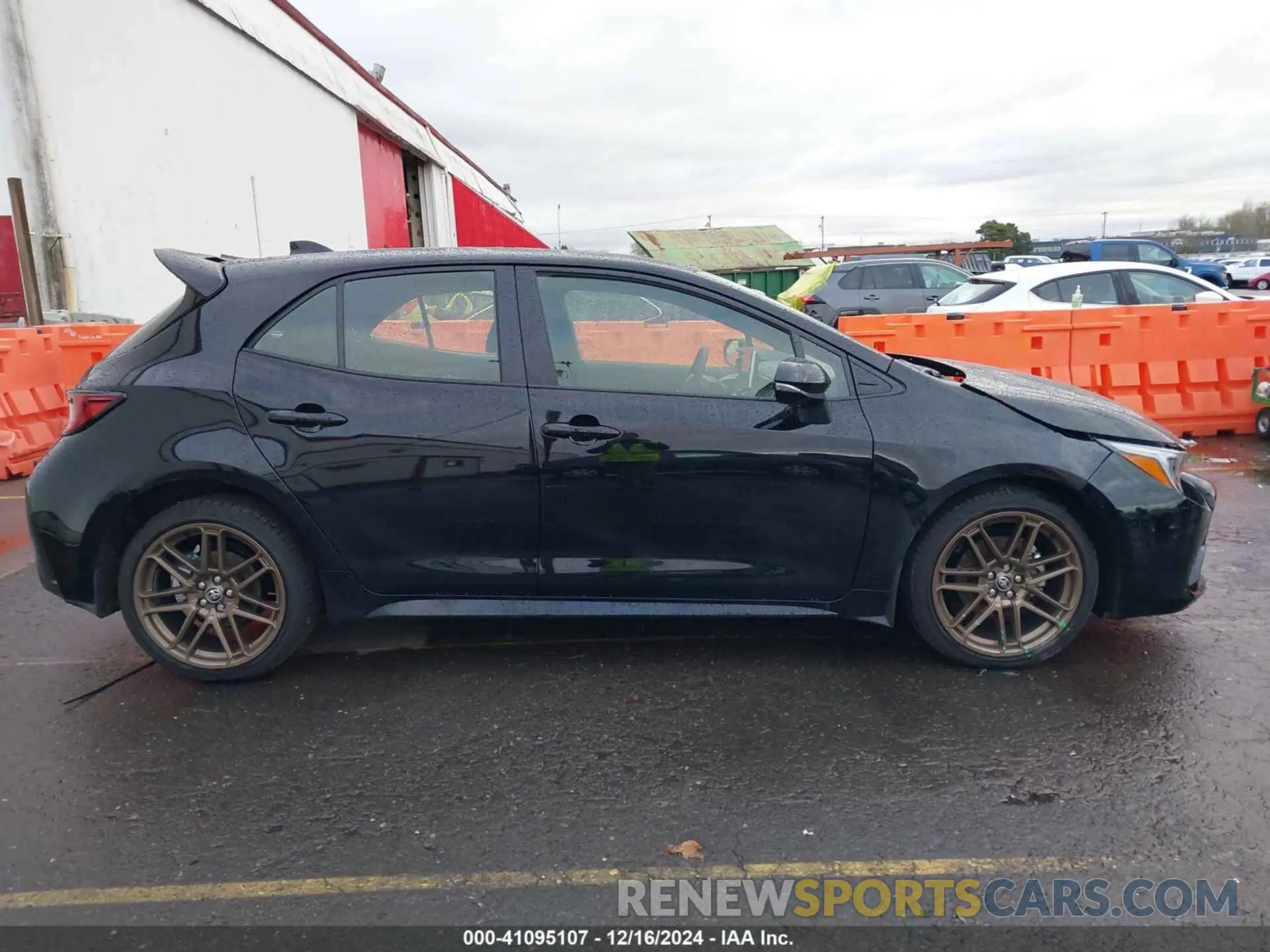 13 fotografías del automóvil dañado JTND4MBE0S3237395 TOYOTA COROLLA 2025