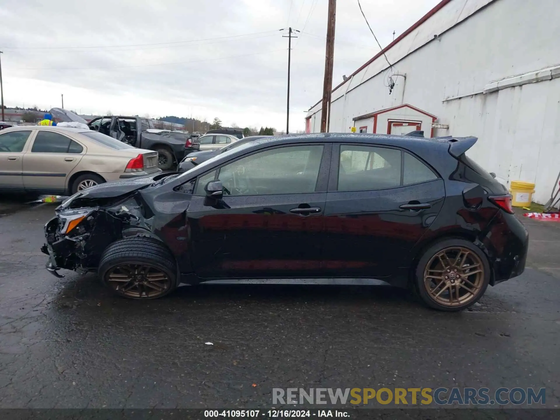 14 fotografías del automóvil dañado JTND4MBE0S3237395 TOYOTA COROLLA 2025