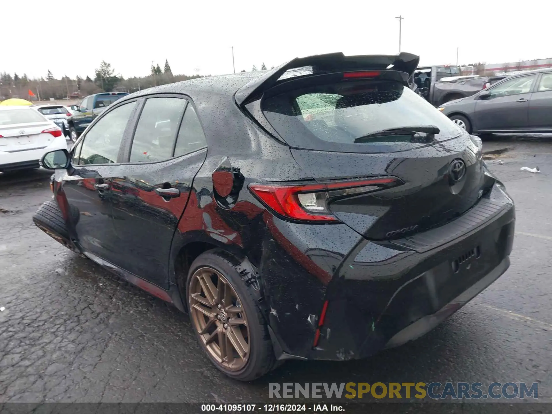 3 fotografías del automóvil dañado JTND4MBE0S3237395 TOYOTA COROLLA 2025