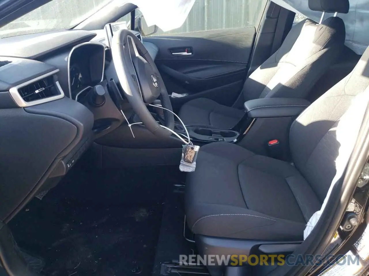 7 fotografías del automóvil dañado JTND4MBE6S3241127 TOYOTA COROLLA 2025