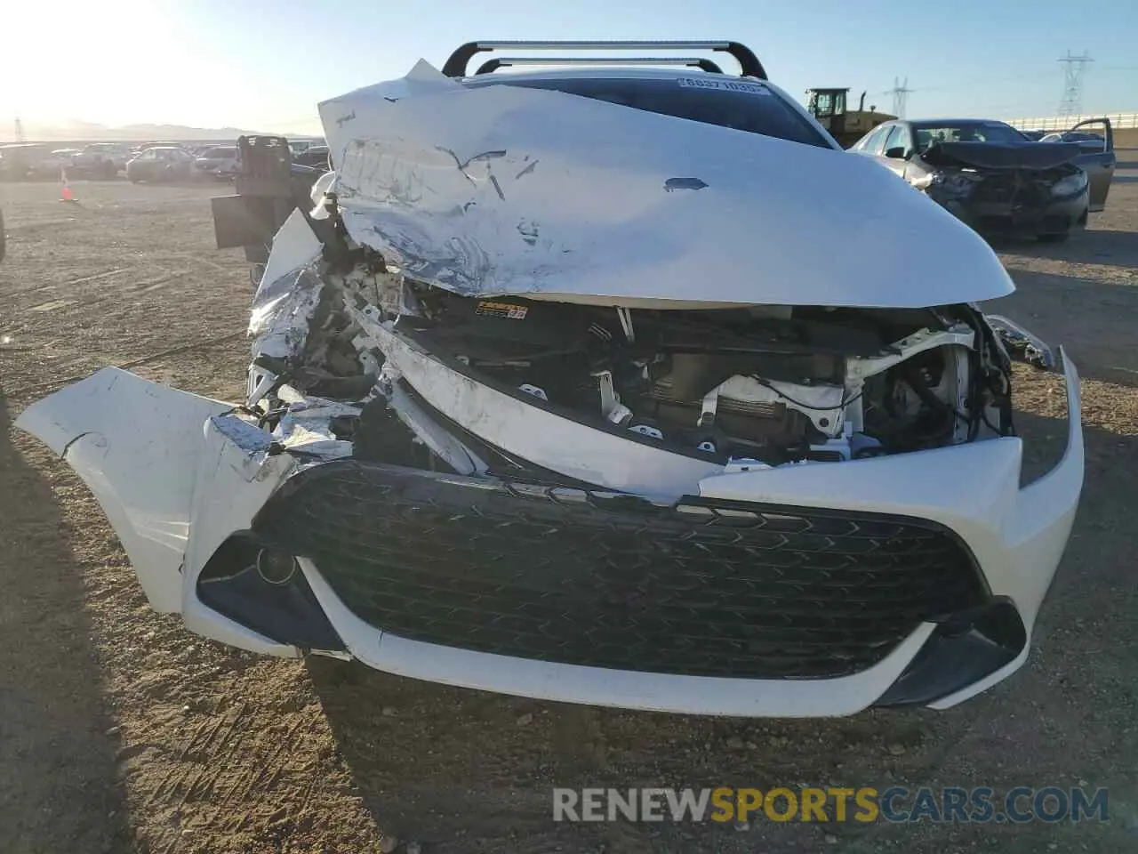 5 fotografías del automóvil dañado JTND4MBE7S3239533 TOYOTA COROLLA 2025
