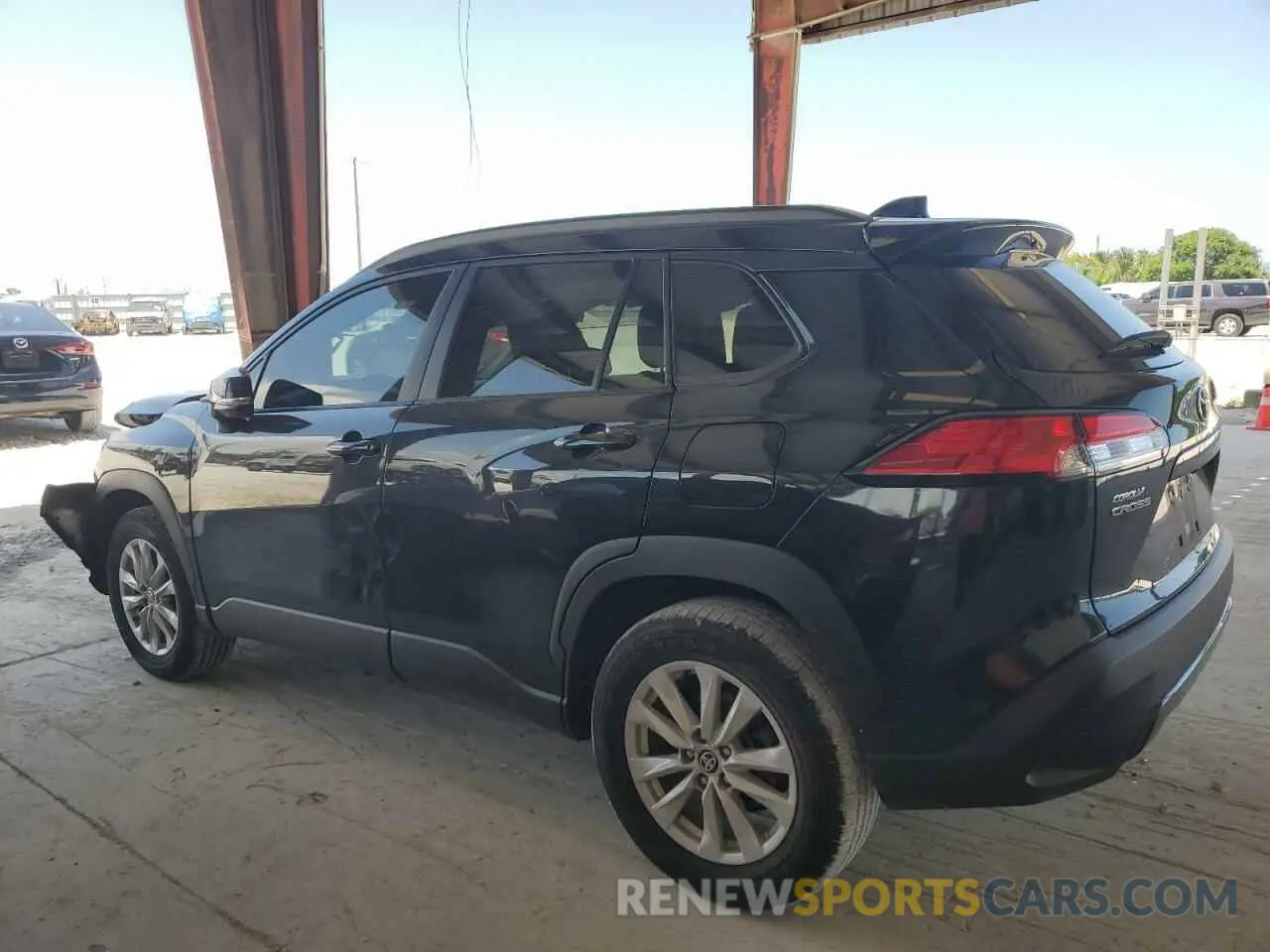 2 fotografías del automóvil dañado 7MUBAAAG9NV004565 TOYOTA COROLLA CR 2022