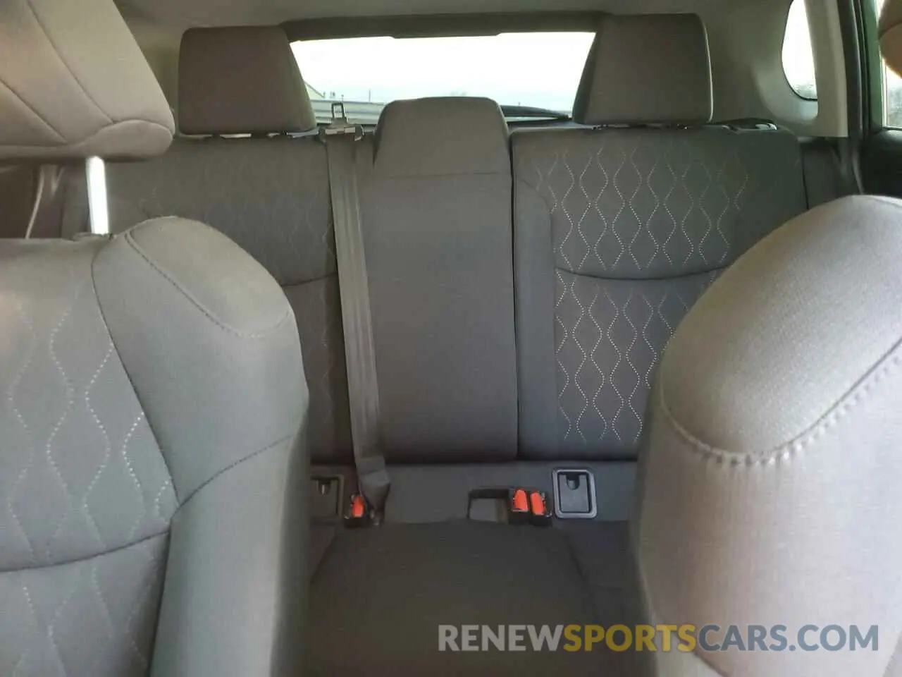 10 fotografías del automóvil dañado 7MUBAABG4NV019263 TOYOTA COROLLA CR 2022