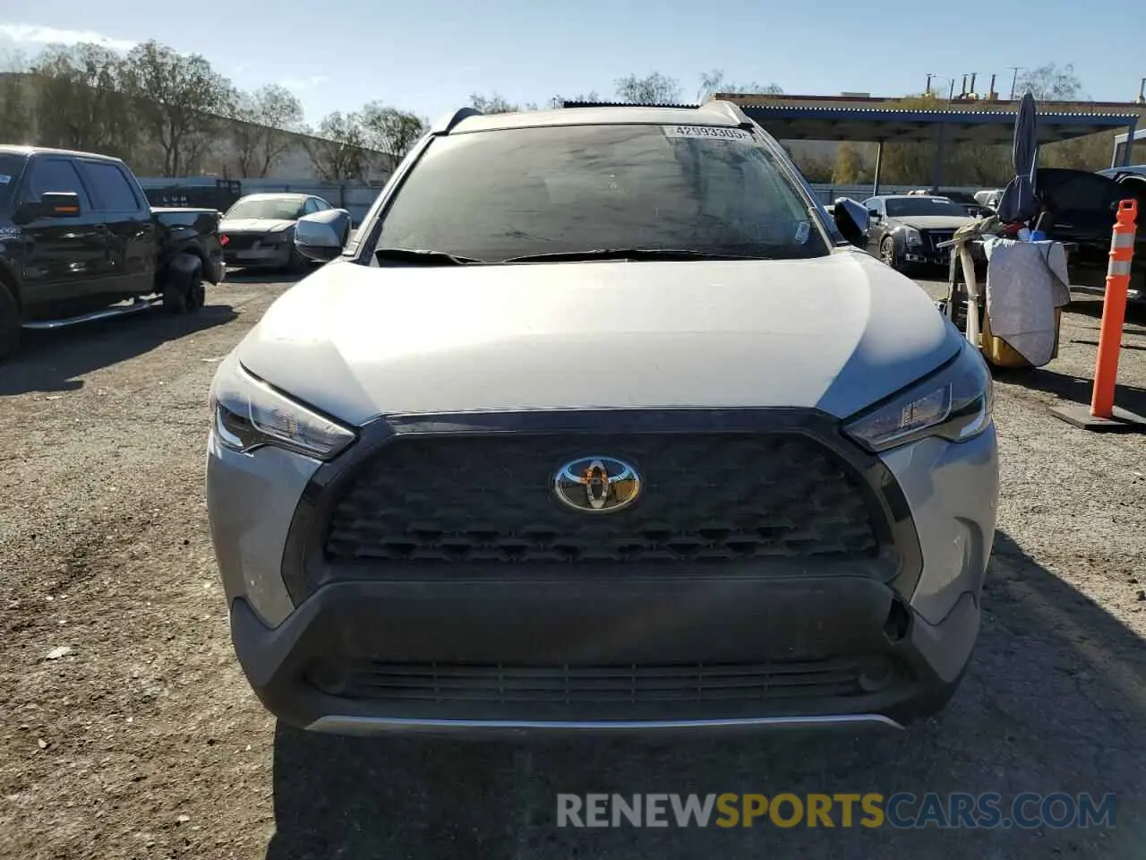 5 fotografías del automóvil dañado 7MUBAABG4NV024012 TOYOTA COROLLA CR 2022